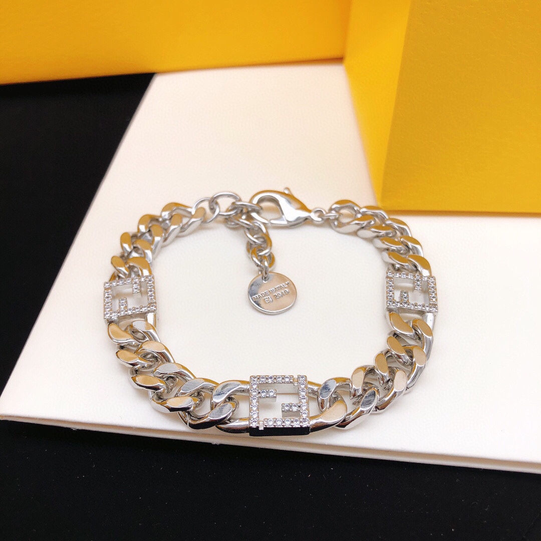 ¥275 FDSL0007 FINDY’S BRACELET FF IS SILVER
