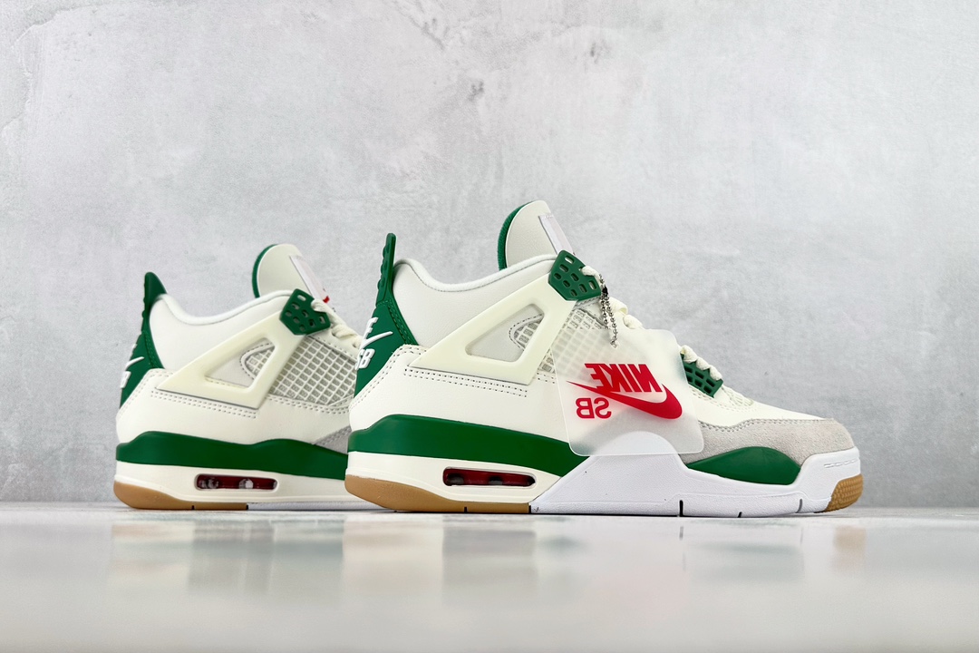 280 Nike SB x Air Jordan 4 Retro “Pine Green”绿松石 DR5415-103