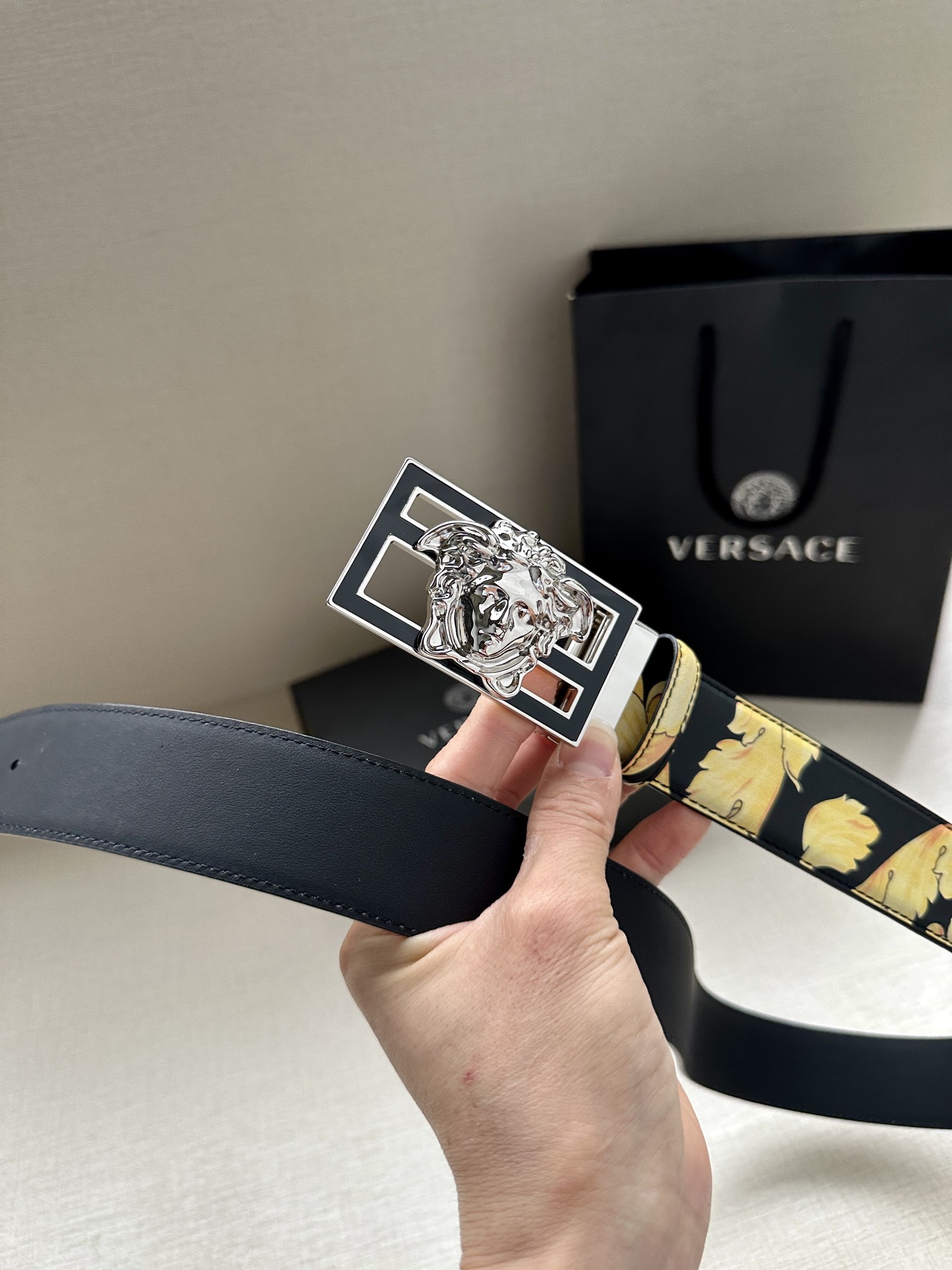 宽度3.8cmVERSACE/FENDI标志造型宽皮带联名钉扣/旋转式美人头扣范思哲原版进3D打印花绘印