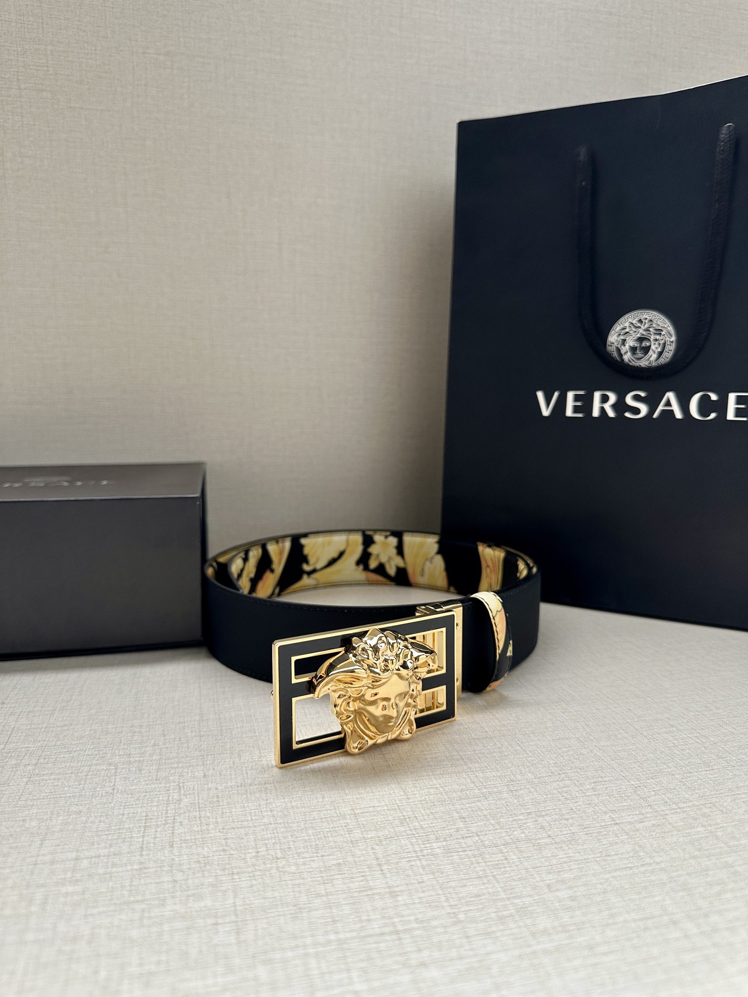 宽度3.8cmVERSACE/FENDI标志造型宽皮带联名钉扣/旋转式美人头扣范思哲原版进3D打印花绘印
