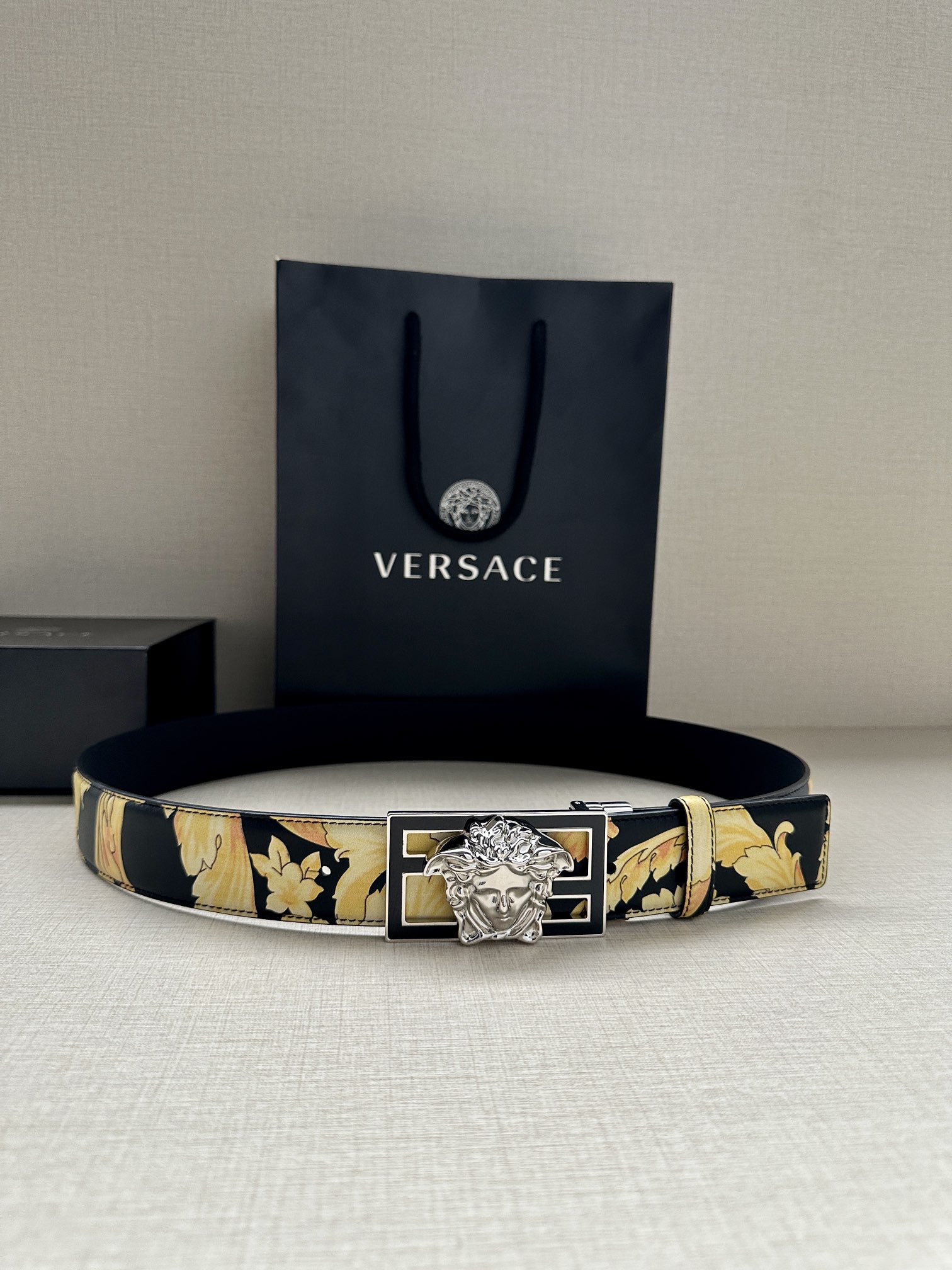宽度3.8cmVERSACE/FENDI标志造型宽皮带联名钉扣/旋转式美人头扣范思哲原版进3D打印花绘印