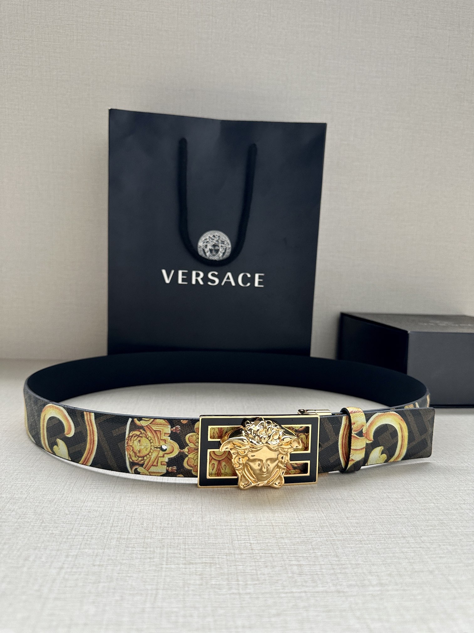 宽度3.8cmVERSACE/FENDI标志造型宽皮带联名钉扣/旋转式美人头扣范思哲原版进3D打印花绘印