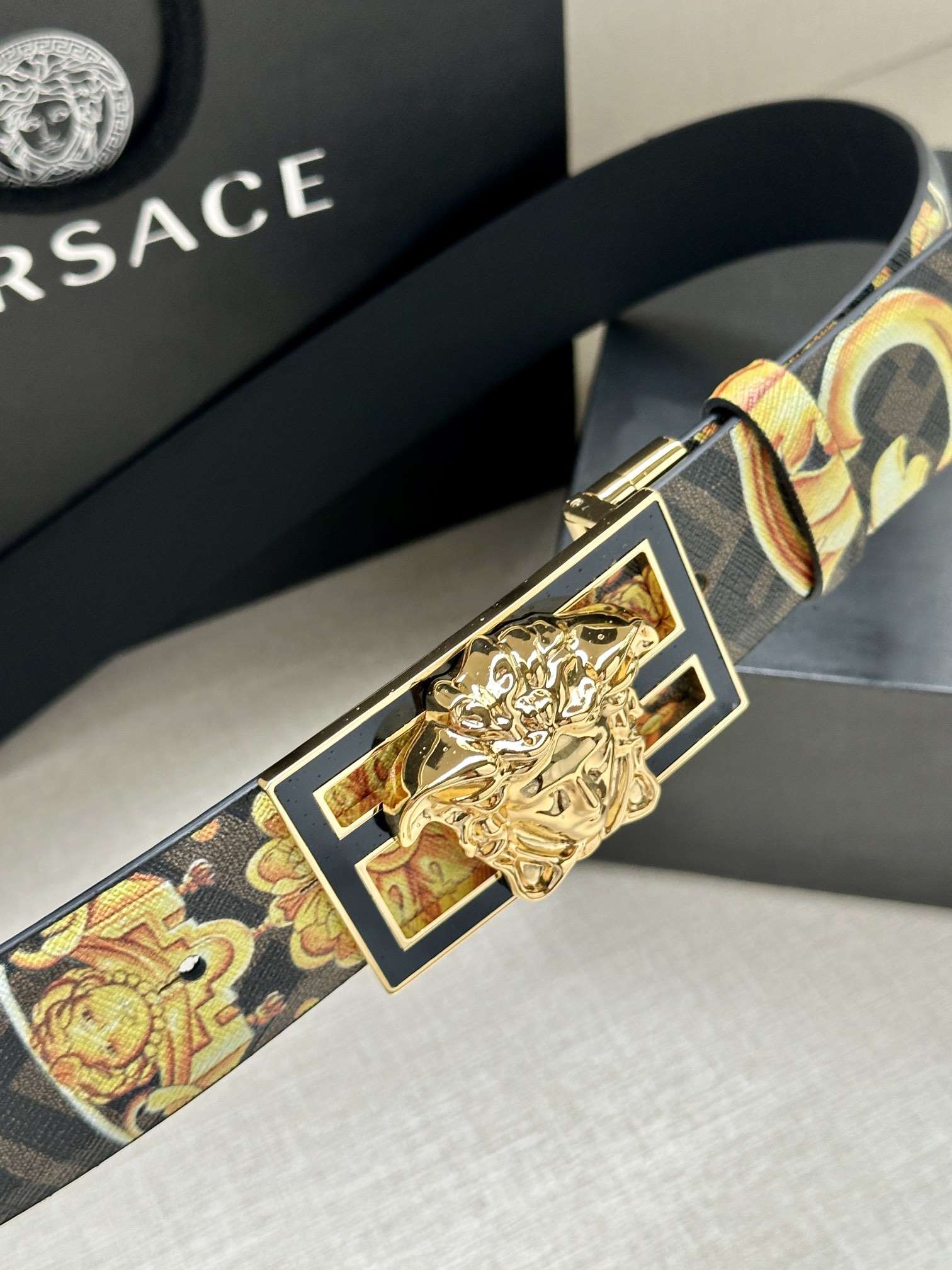 宽度3.8cmVERSACE/FENDI标志造型宽皮带联名钉扣/旋转式美人头扣范思哲原版进3D打印花绘印