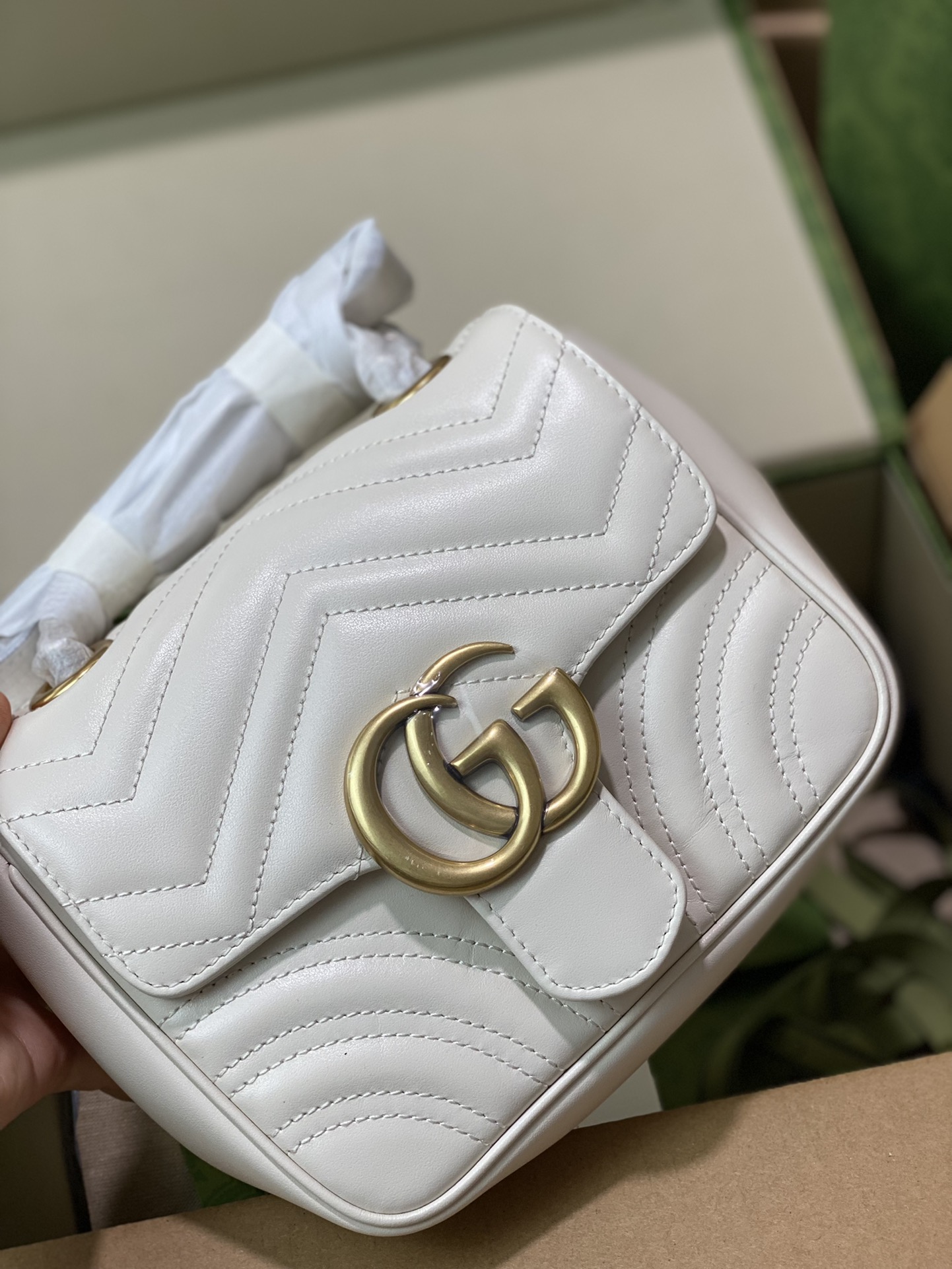 。发货实拍，原厂皮𝗚𝗚 𝗠𝗮𝗿𝗺𝗼𝗻𝘁方胖子✈️739682白色
