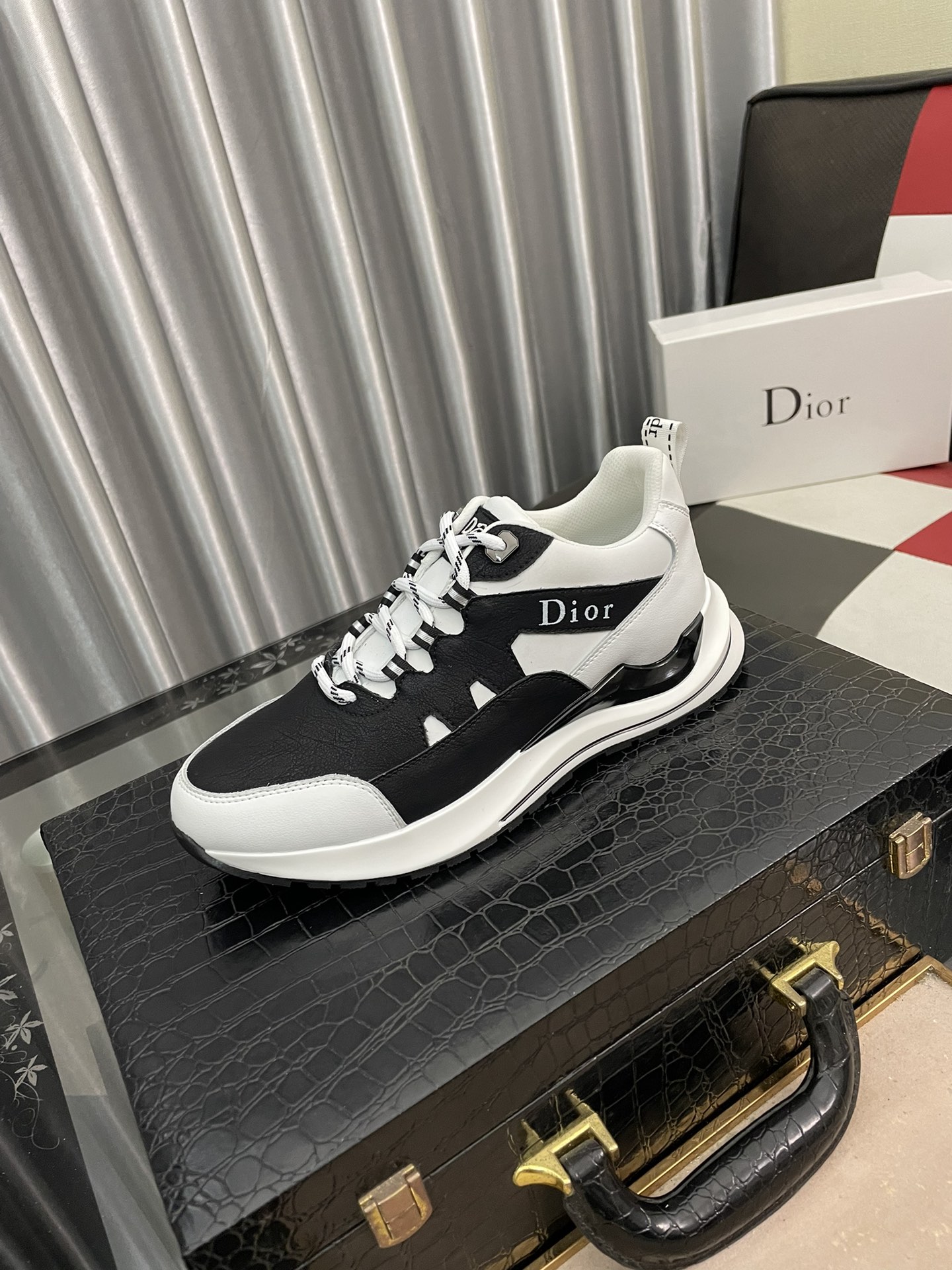 Dior Sale
 Shoes Sneakers White Rubber Sweatpants