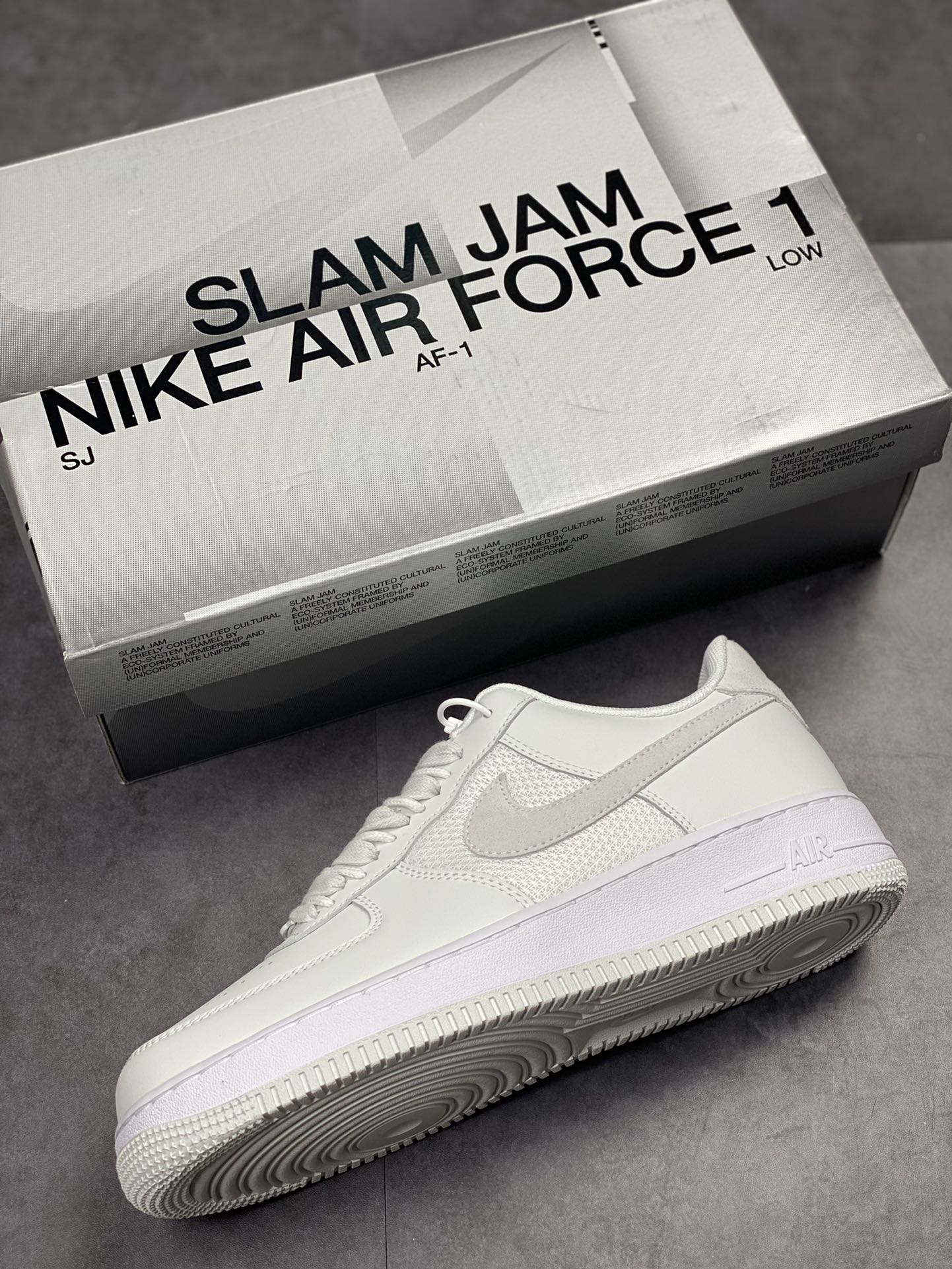210 Nike Air Force 1 Low 07 x Slam Jam 联名白灰 DX5590-100