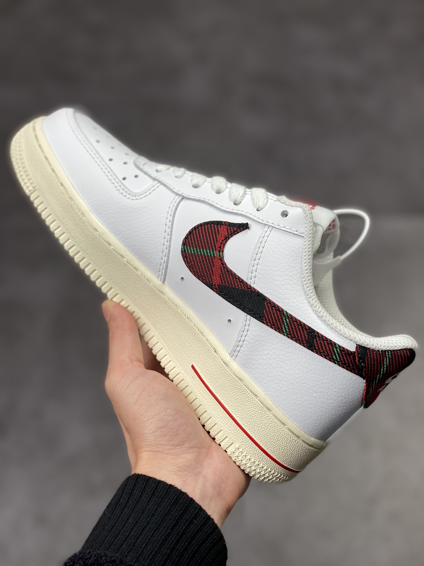 190 Nike Air Force 1 Low 07 格纹红绿钩 DV0789-100