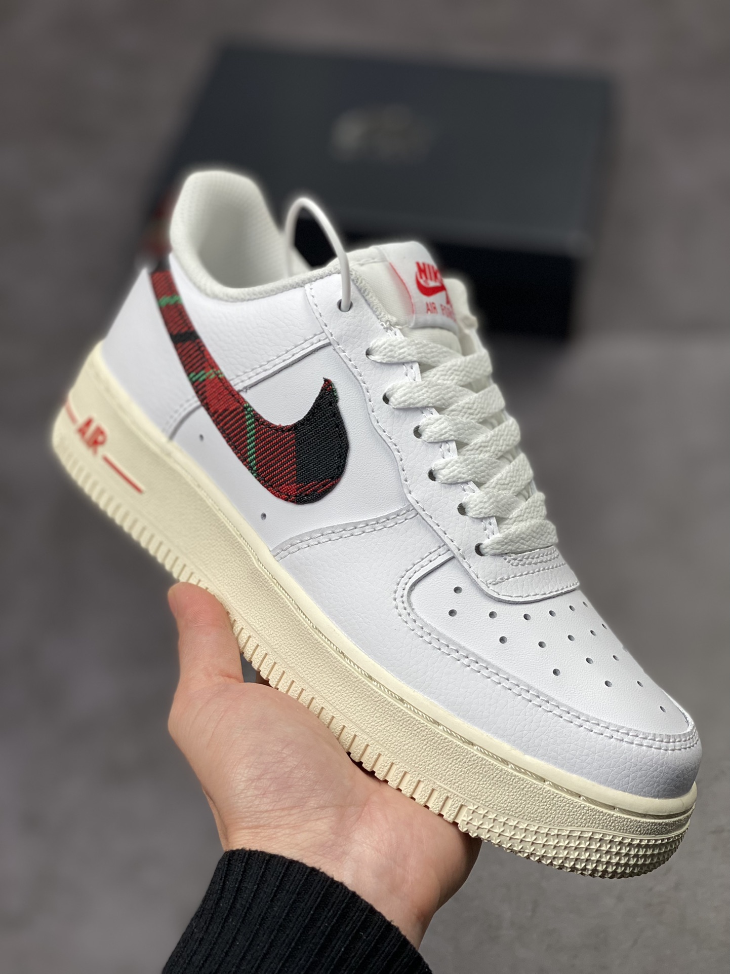190 Nike Air Force 1 Low 07 格纹红绿钩 DV0789-100