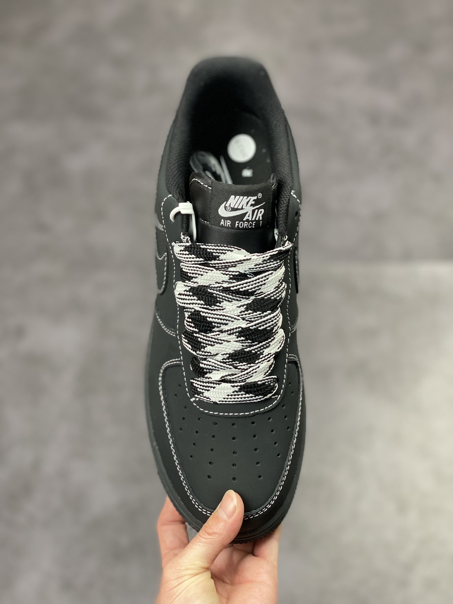 250 Nike Air Force 1 Low 07 黑武士白缝线 HW2636-079