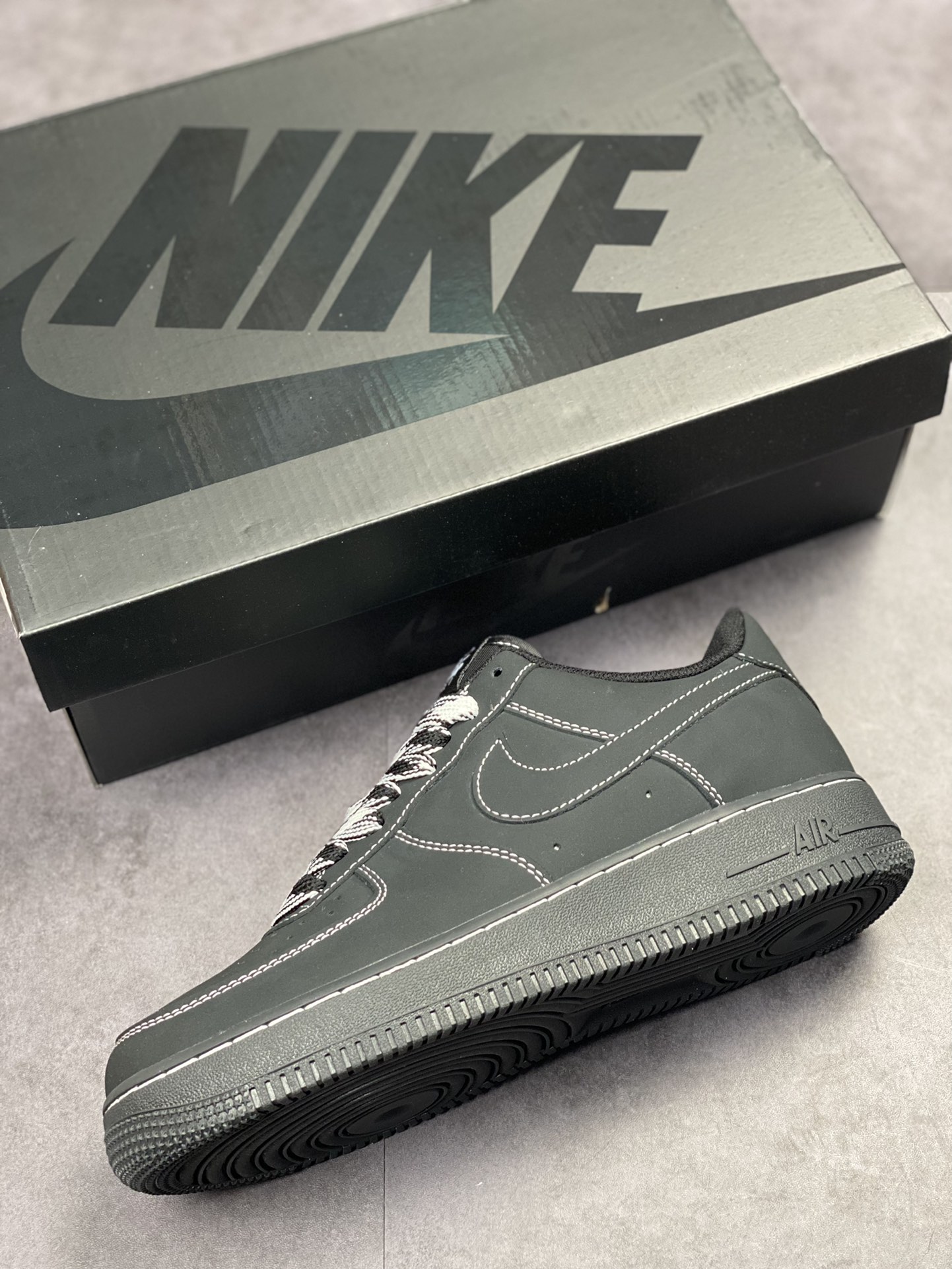250 Nike Air Force 1 Low 07 黑武士白缝线 HW2636-079