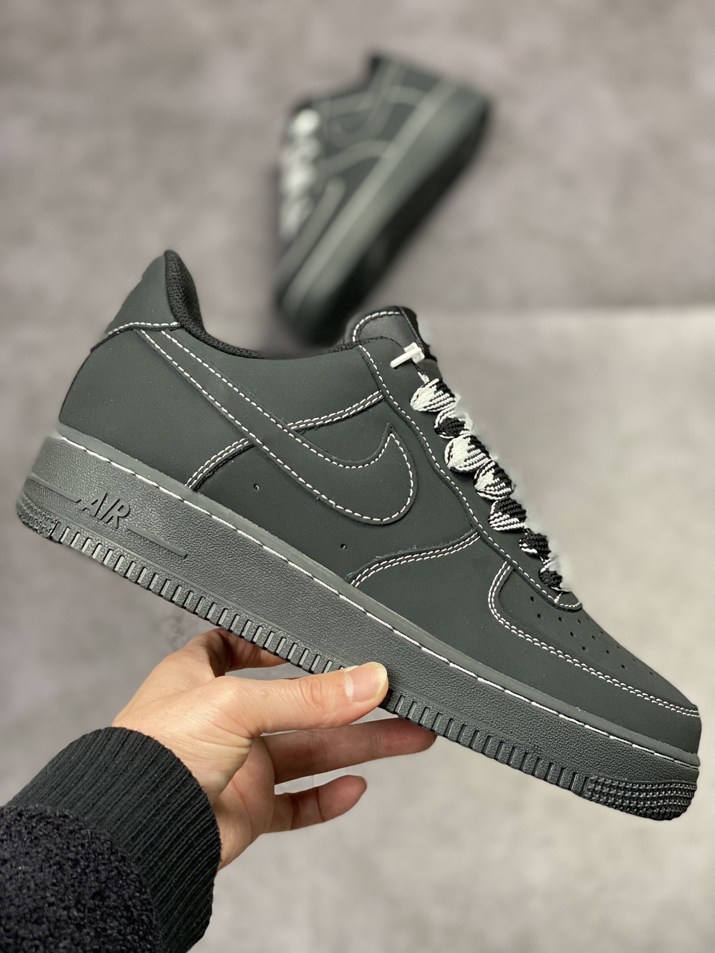 250 Nike Air Force 1 Low 07 黑武士白缝线 HW2636-079