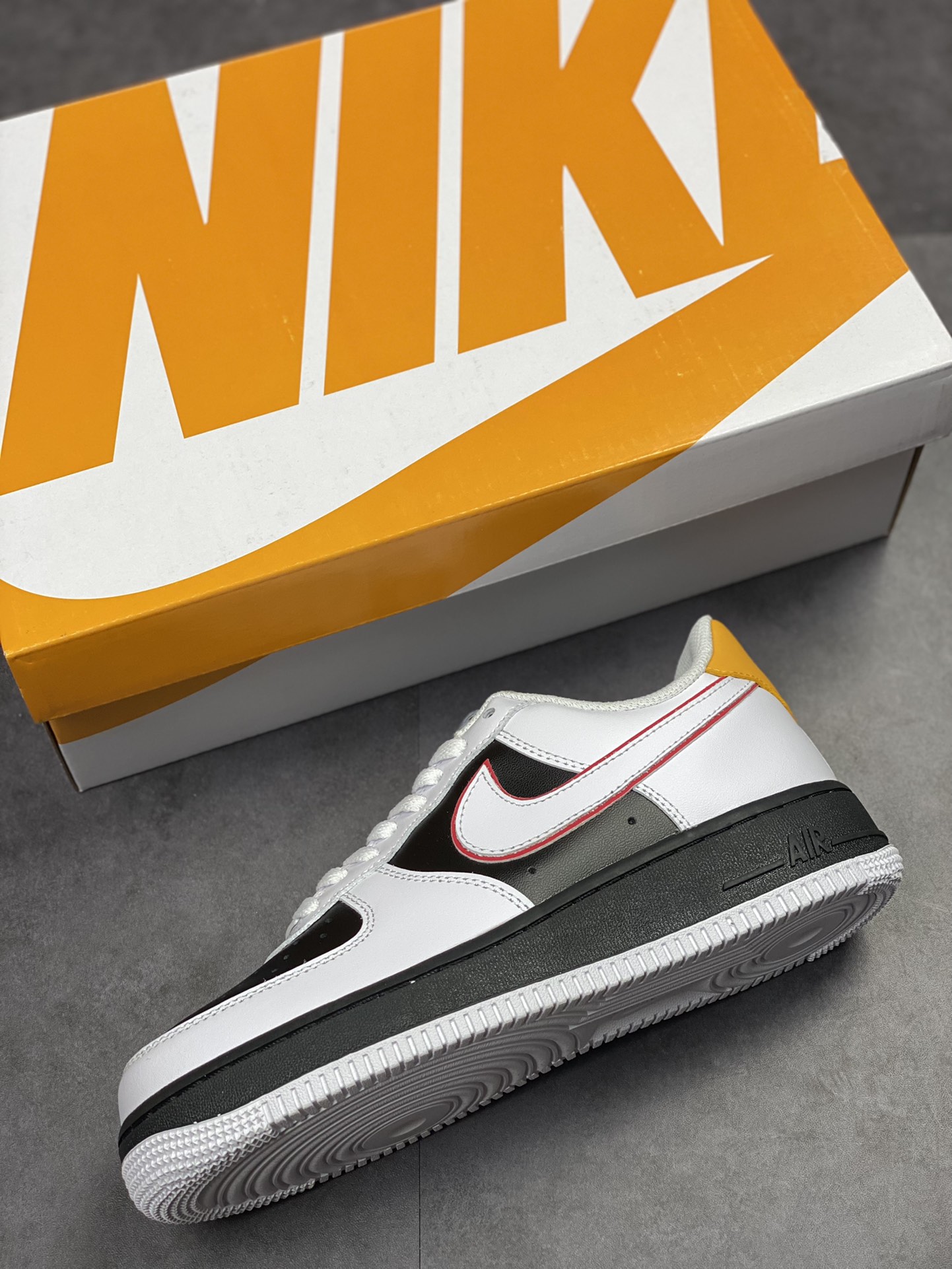 230 Nike Air Force 1 Low 07 李小龙白黑黄 KN2696-024