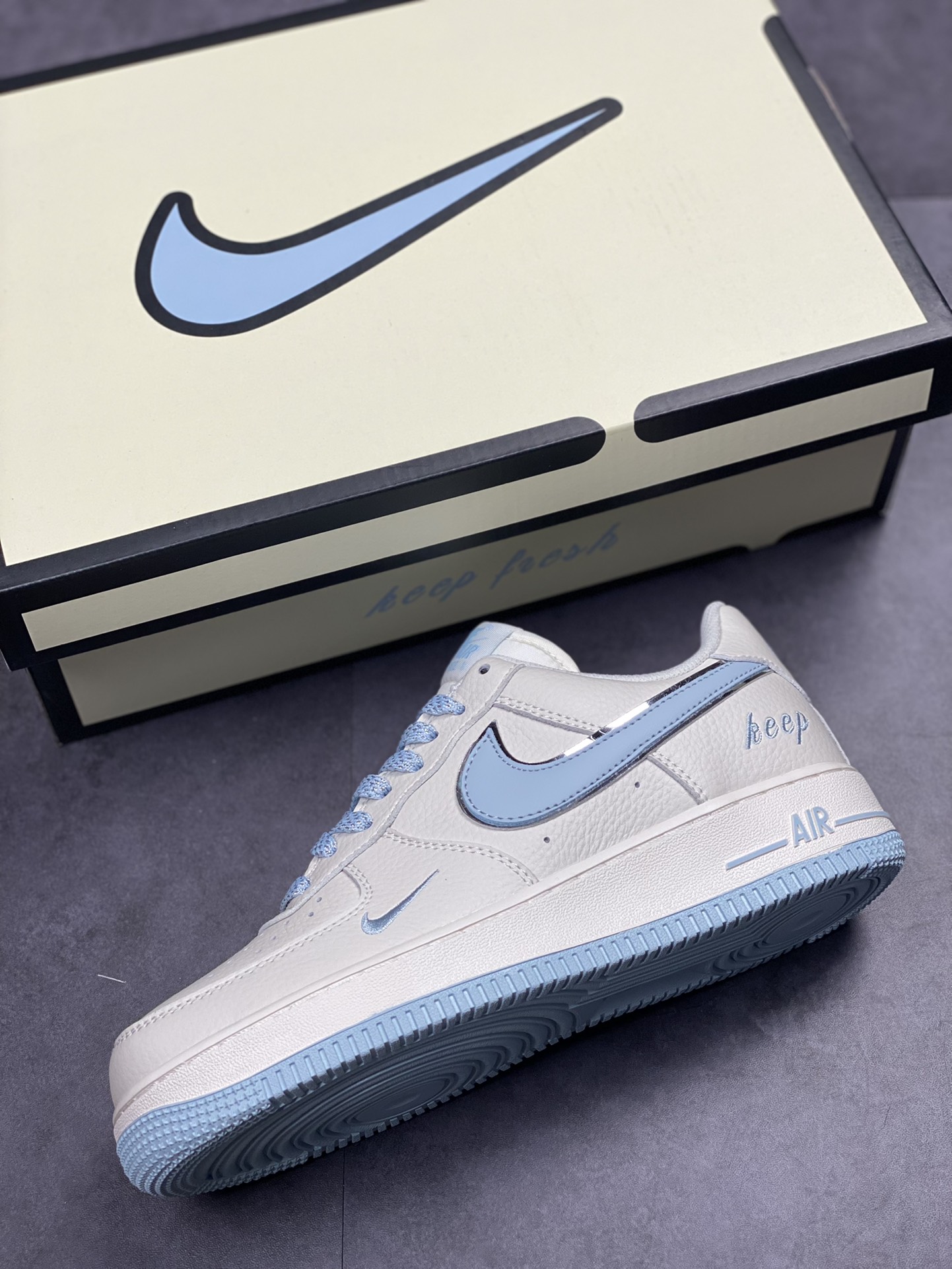 250 Nike Air Force 1 Low 07 白浅蓝小钩 BM1996-099