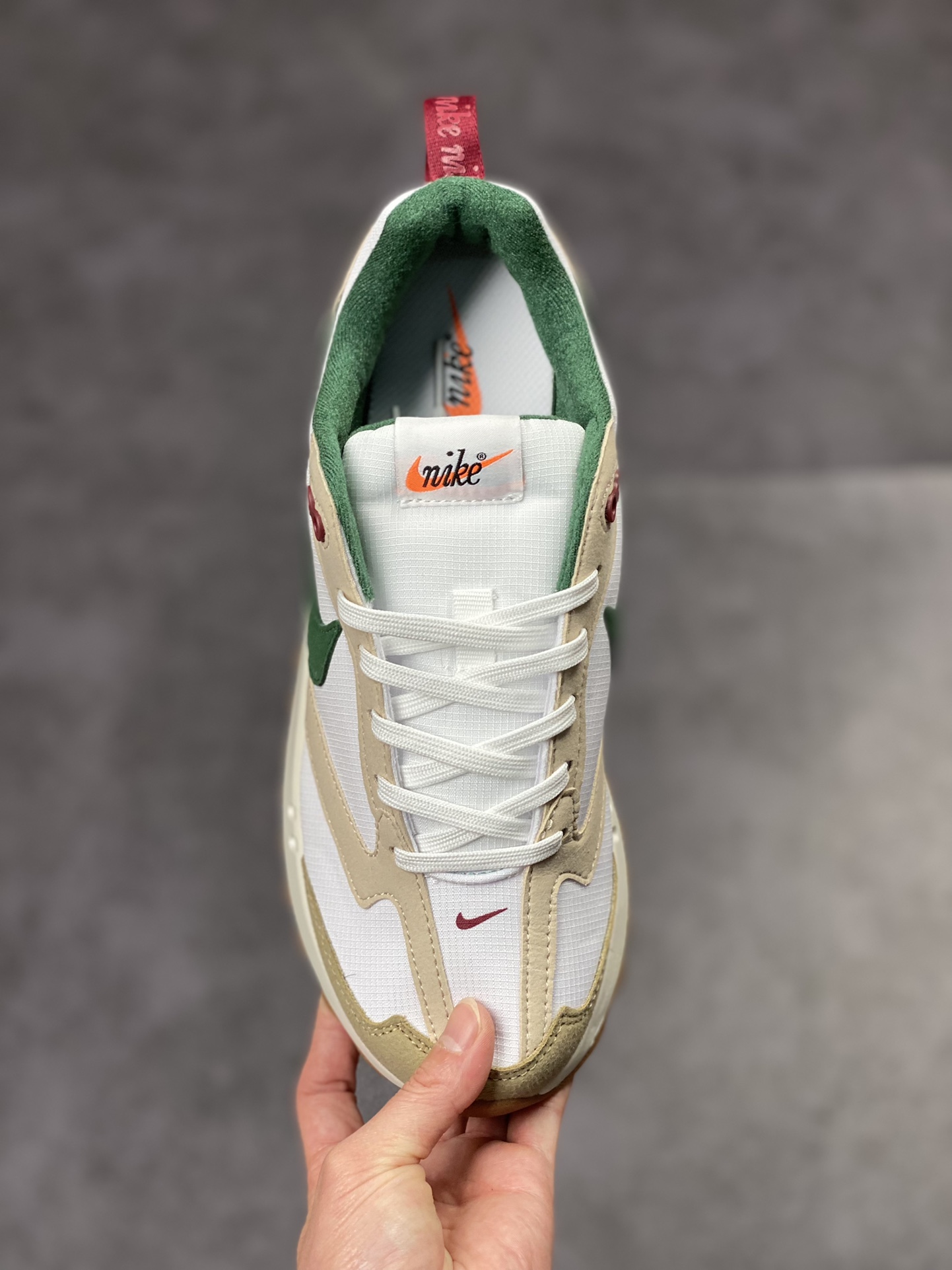 150 NIKE Air Max Dawn 黎明系列 性价比 低帮气垫百搭休闲运动慢跑鞋 FB7158-131