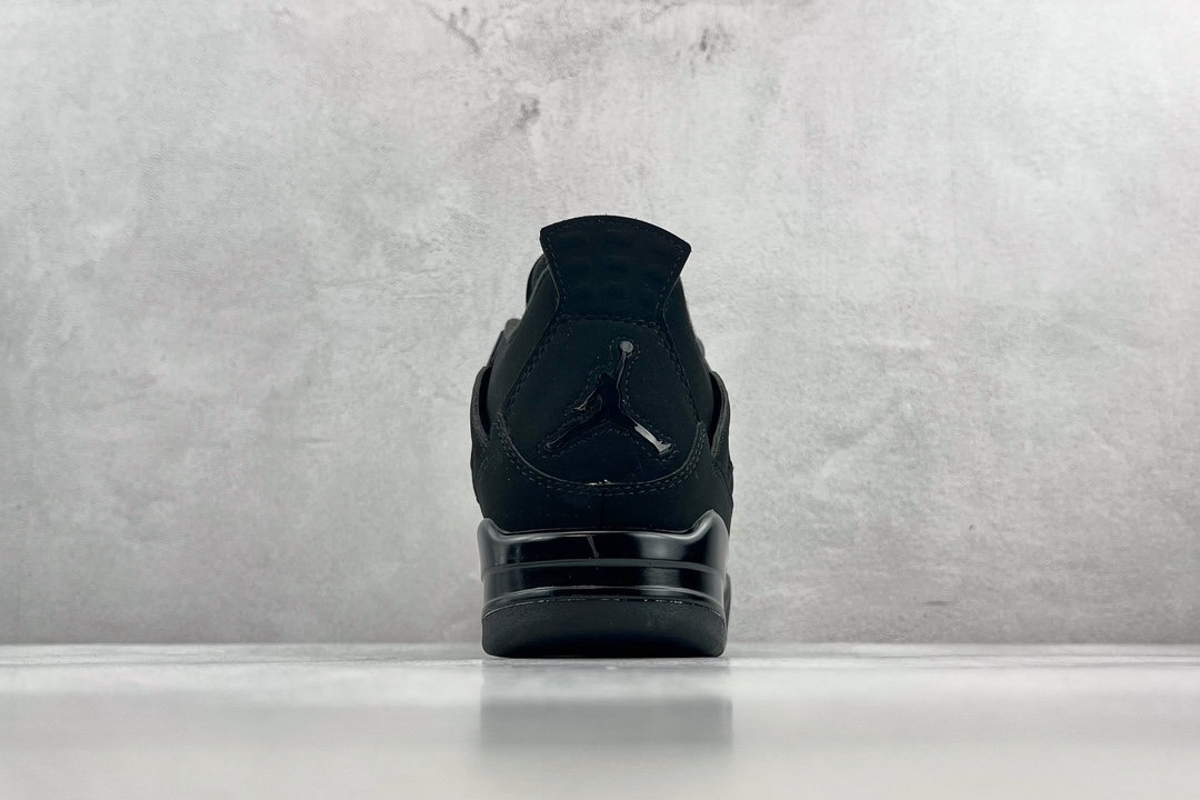 Air Jordan 4 Retro 黑猫 CU1110-010