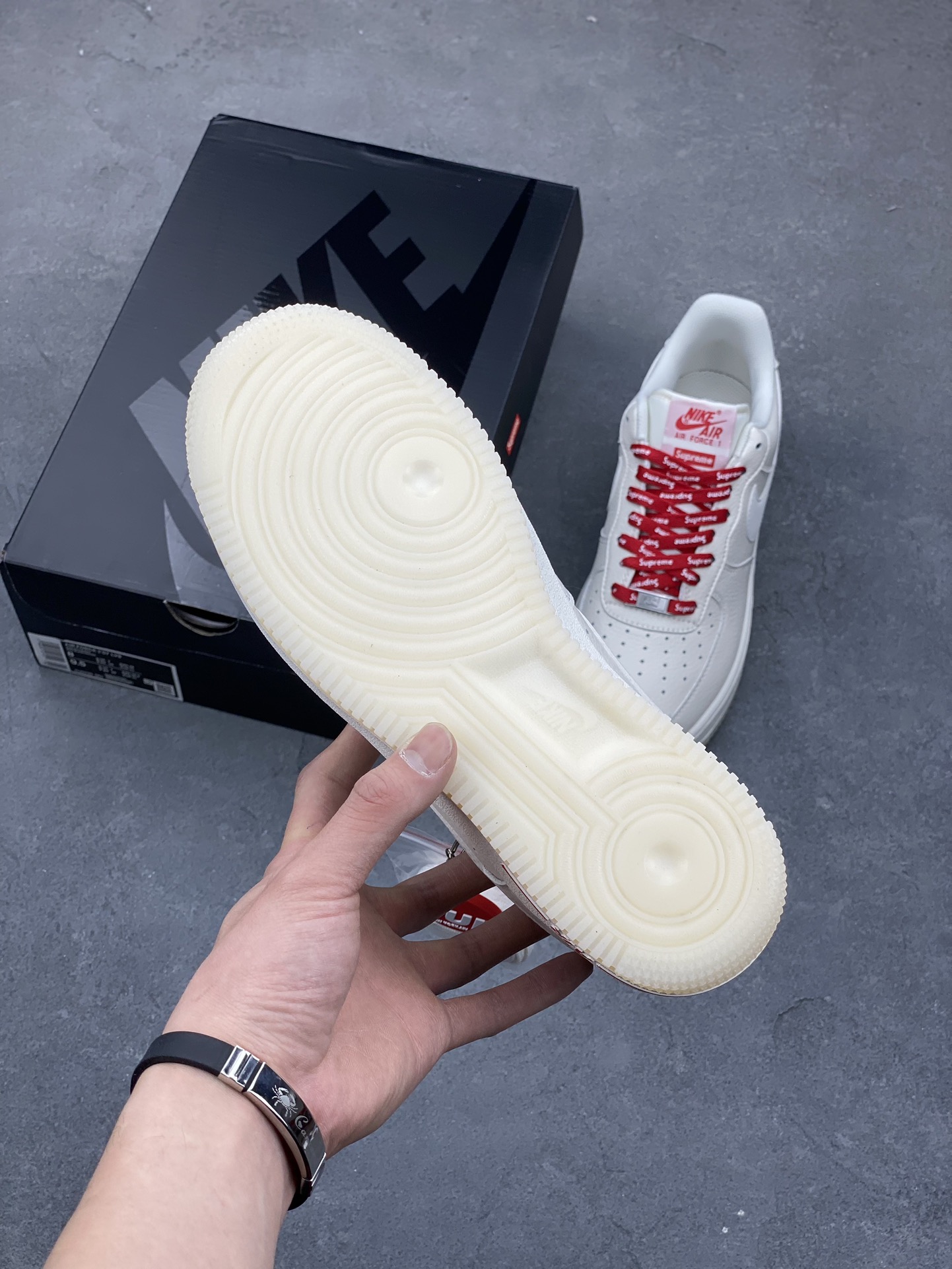 Nike Air Force 1 '07 Low Supreme Collab Sneakers - Cream/Red 7 i1679771326 2453 5