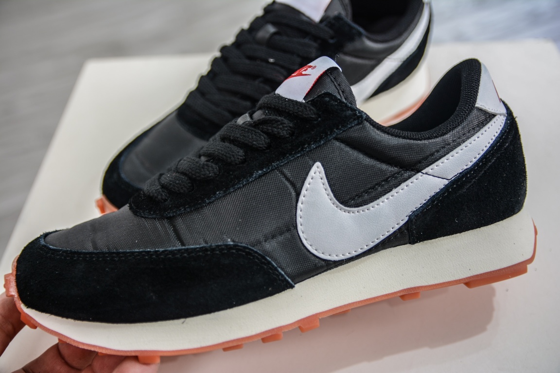 140 Nike Air Daybreak华夫系列 网纱透气复古休闲慢跑鞋CK2351