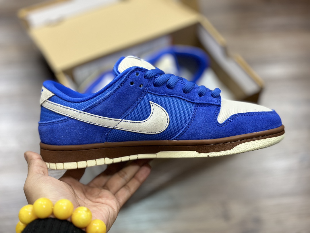 260 NIKE SB Dunk Low 低帮休闲运动鞋 304292-472