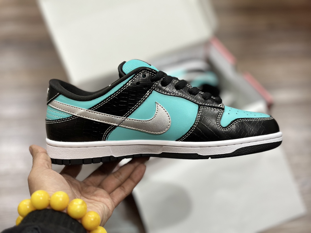 260 NIKE SB Dunk Low 低帮休闲运动鞋 304292-402