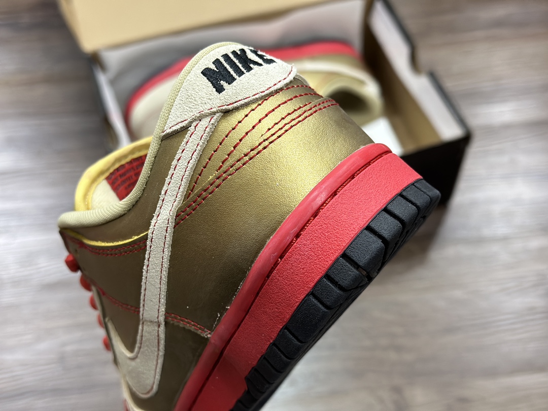 260 NIKE SB Dunk Low 低帮休闲运动鞋  304292-771