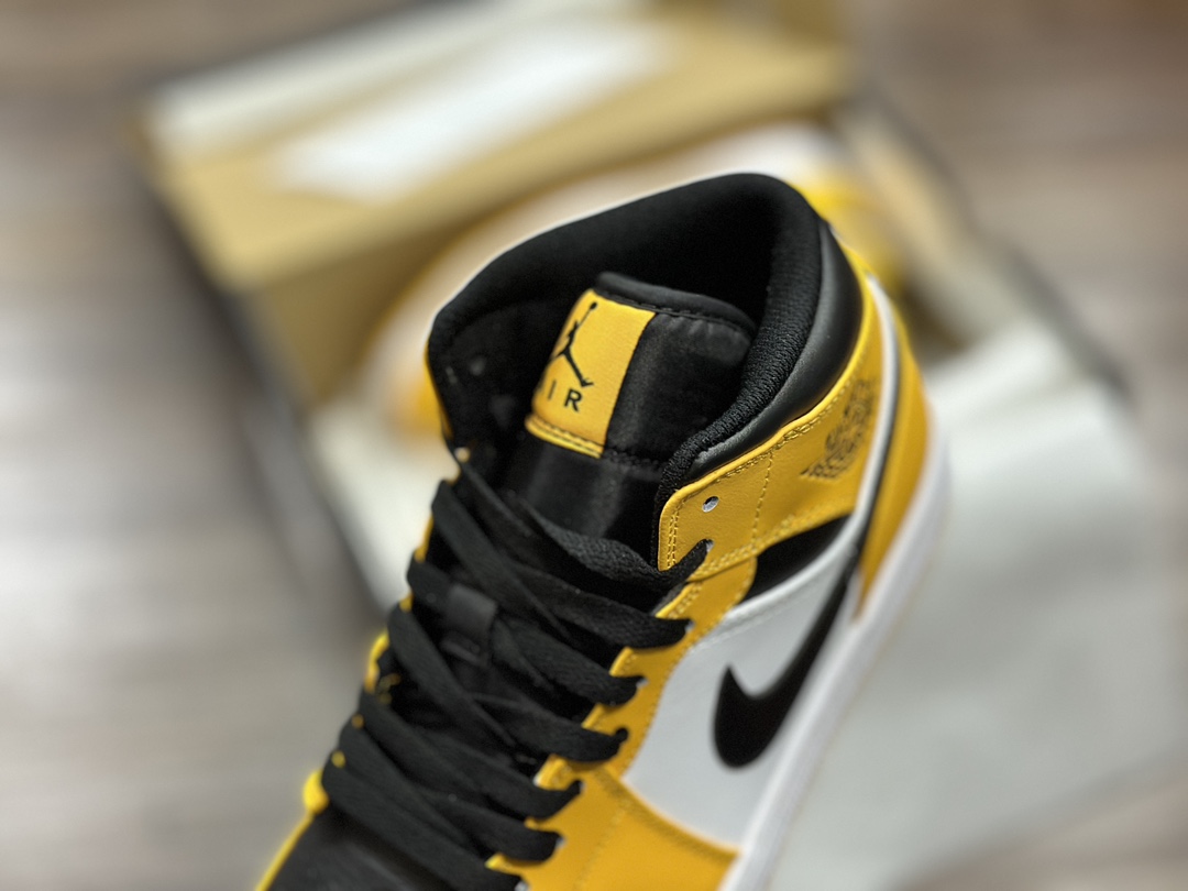 220 Nike Air Jordan 1 mid AJ中帮 黑黄 554724-701