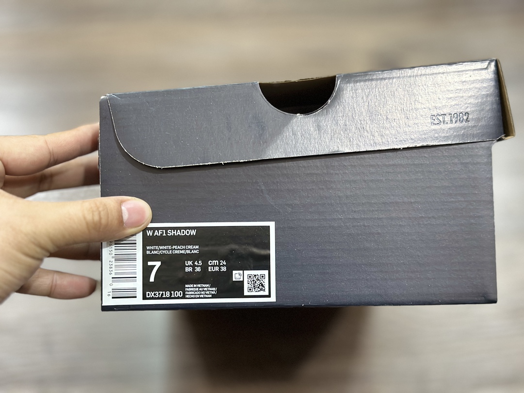 200 Nike Air Force 1 LOW 空军一号低帮运动鞋 DX3718-100