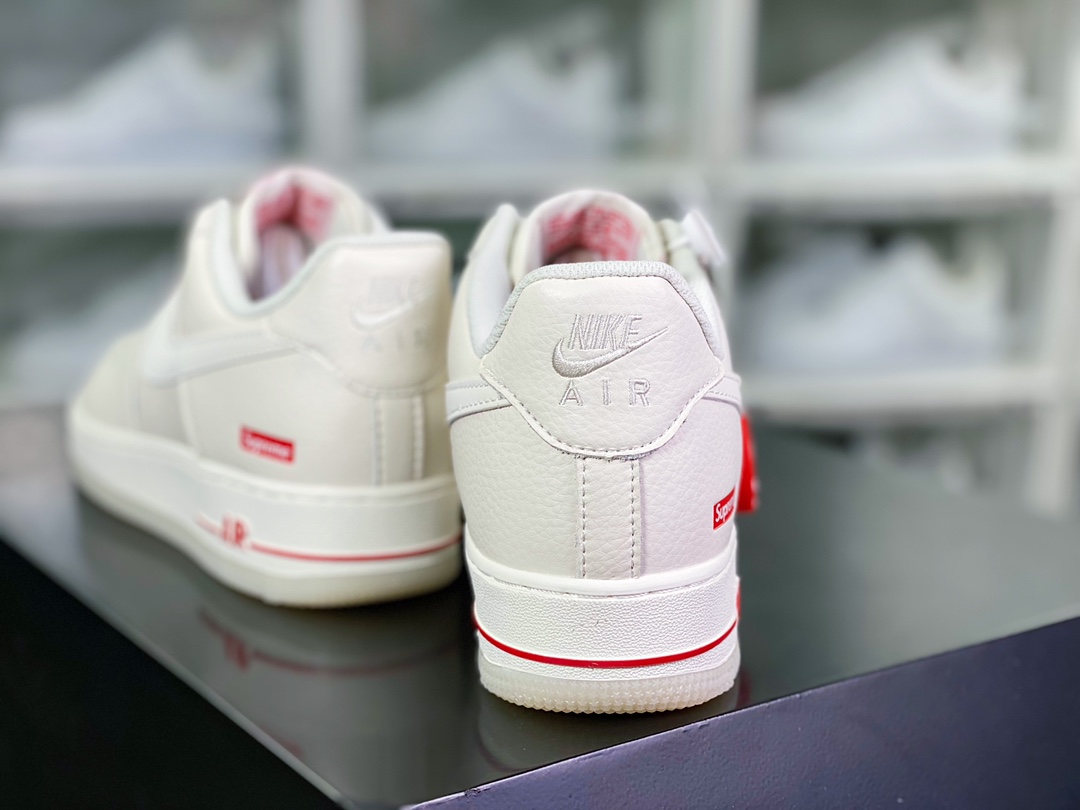 240 Supreme x 【Nike】 Air Force 1 07 Low”Supreme”空军一号经典低帮SU0220-001-莆田鞋,莆田鞋货源,高仿鞋,高仿鞋货源,安福档口,莆田高仿鞋,莆田鞋批发,高仿鞋批发,莆田高仿运动鞋,高仿运动鞋,莆田运动鞋 240 Supreme x 【Nike】 Air Force 1 07 Low”Supreme”空军一号经典低帮SU0220-001