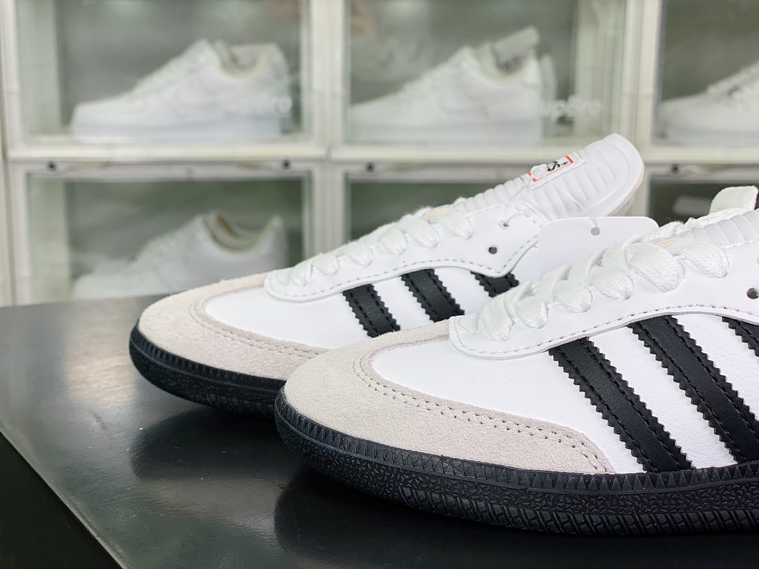 Adidas Originals Samba Classic Samba Classic Series ”Black and White Gray Long Tongue” 772109