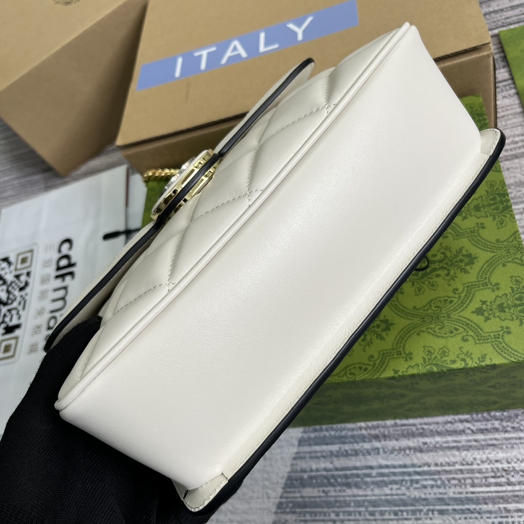 配全套包装️GucciDeco系列小号肩背包Gucci不断拓展自身视野以全新手法焕新演绎经典廓形和精致面