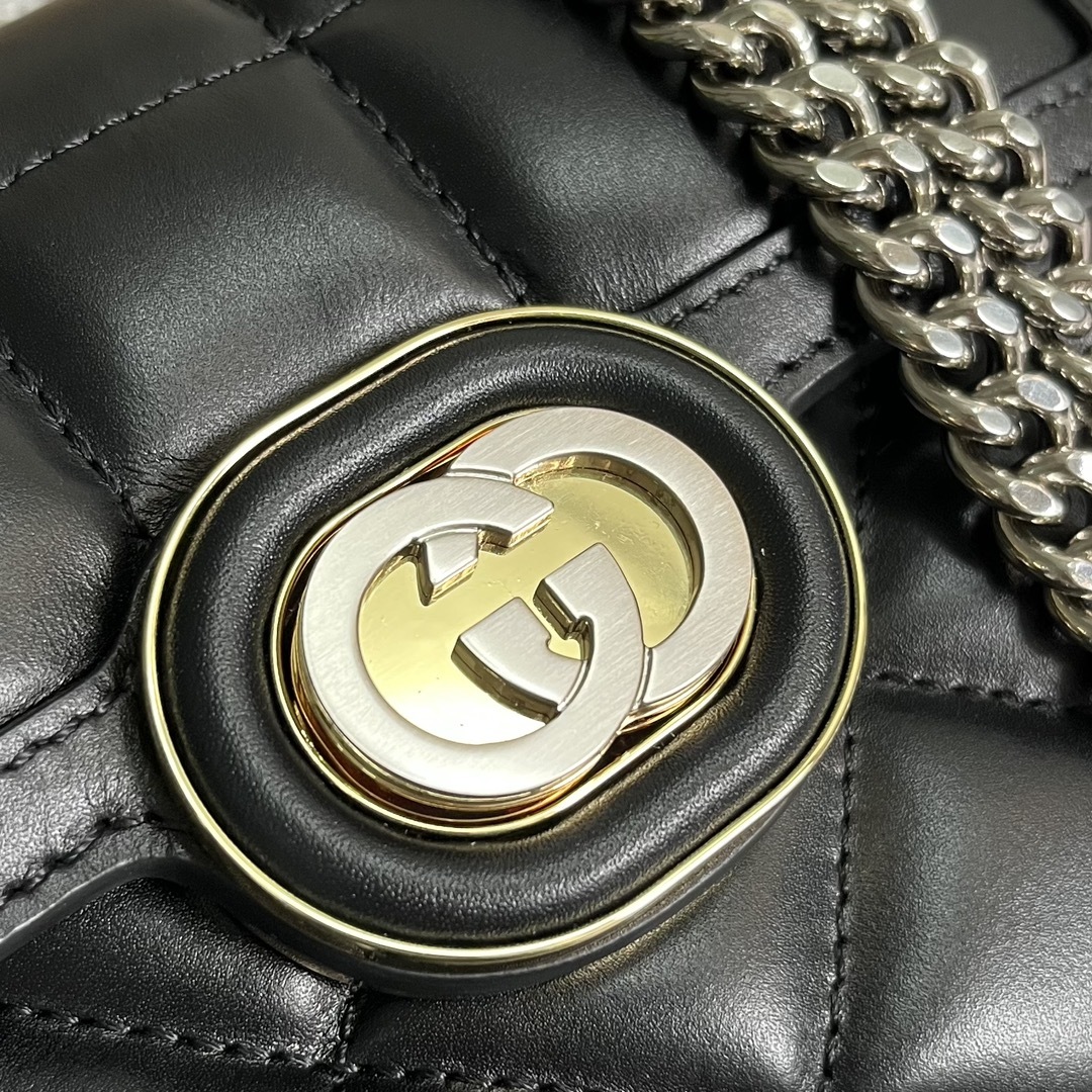 配全套包装️GucciDeco系列mini肩背包Gucci不断拓展自身视野以全新手法焕新演绎经典廓形和精