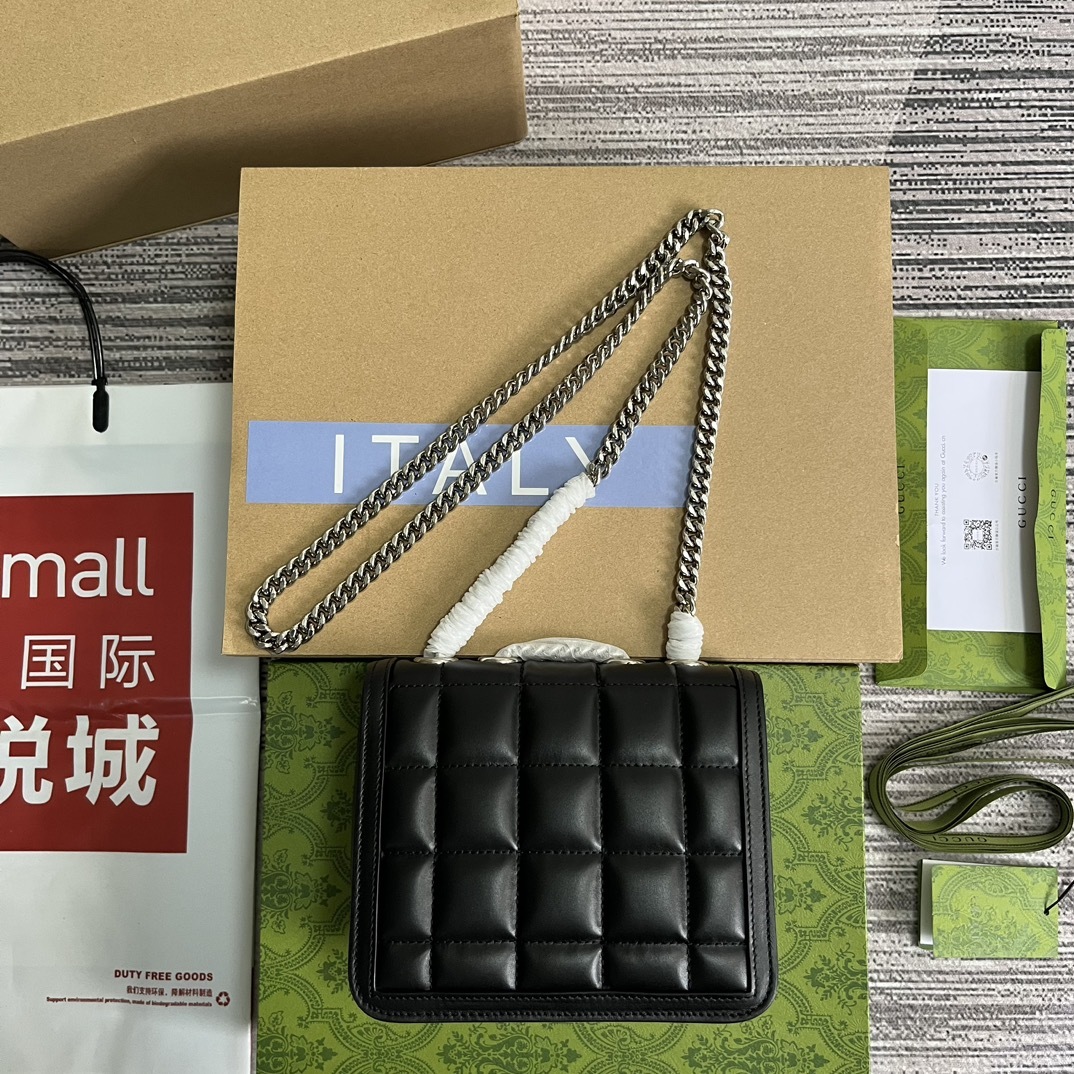 配全套包装️GucciDeco系列mini肩背包Gucci不断拓展自身视野以全新手法焕新演绎经典廓形和精