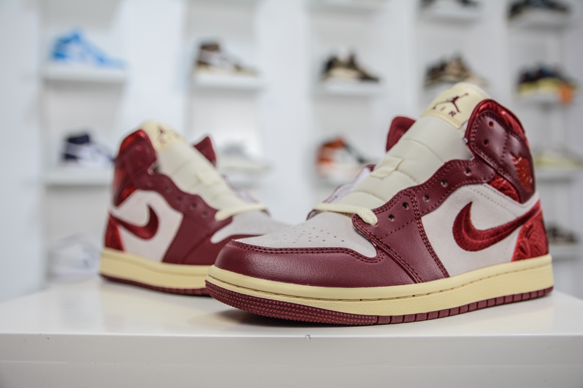260 纯原Air Jordan AJ1 Mid 中帮 刺绣红花卉DZ2820-601