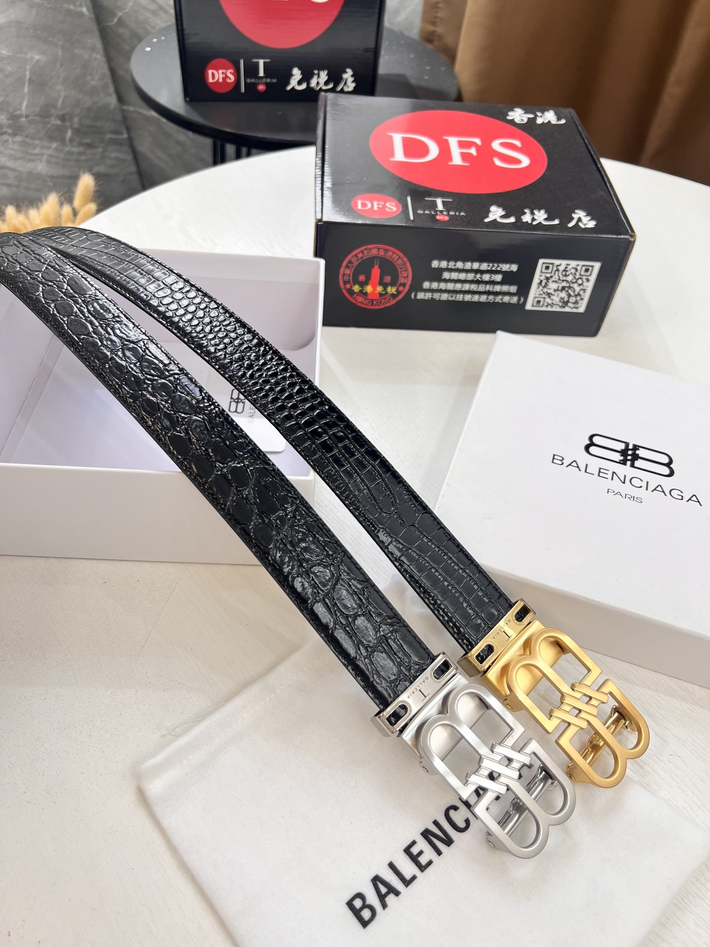 巴黎世家 香港免税T礼盒（NXP感应可识别官网.正版防伪芯片） BB自动精钢拉丝五金
