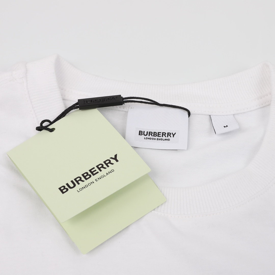 180 Burberry/巴宝莉 烫钻圆领短袖