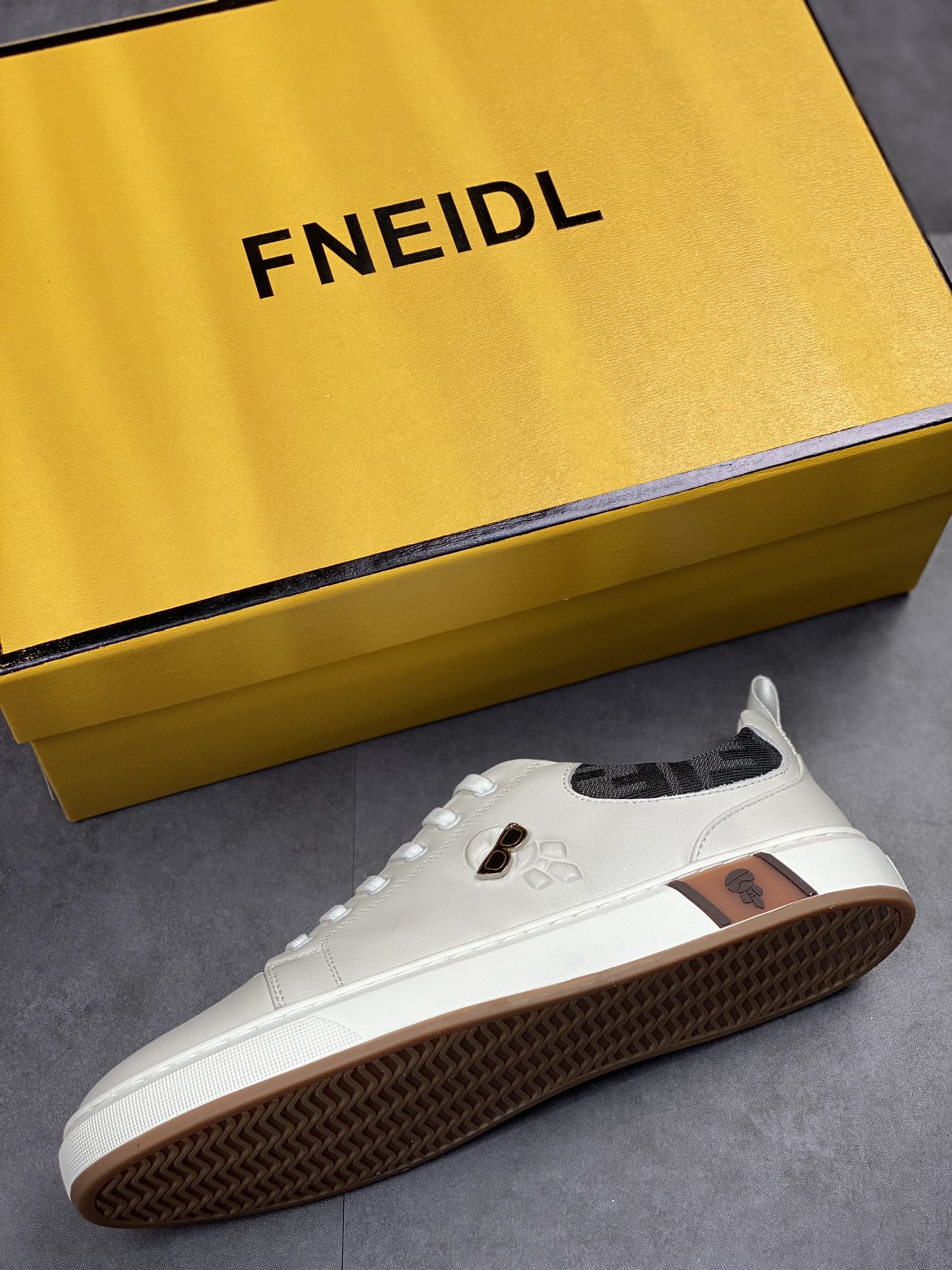 FENDI Fendi high luxury casual sports shoes series