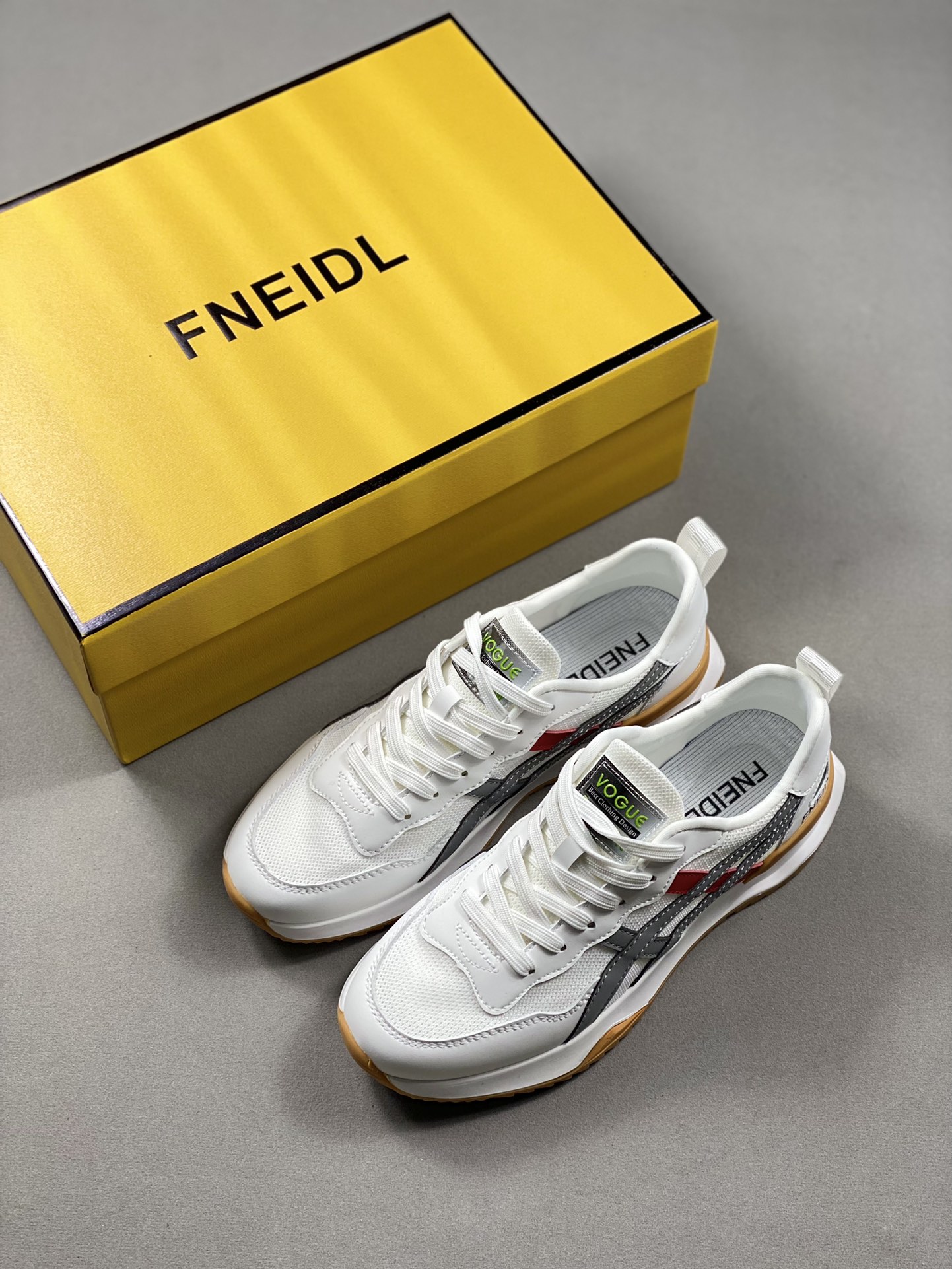 New FENDI Fendi trendy low-top casual sports shoes series