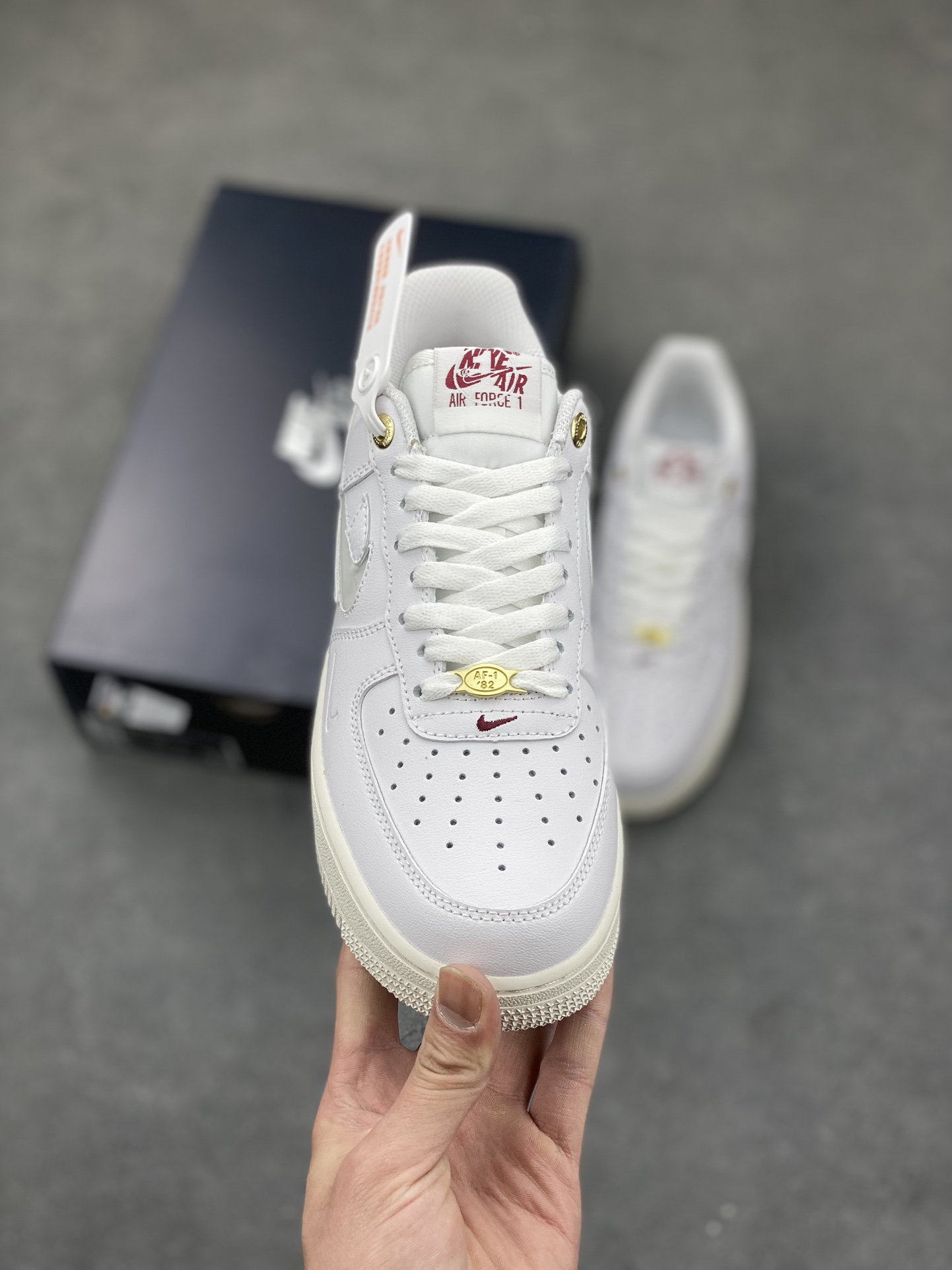 Nike Air Force 1 Low Retro Premium White/Grey/Red DQ7664-100 3 i1679858994 4766 1