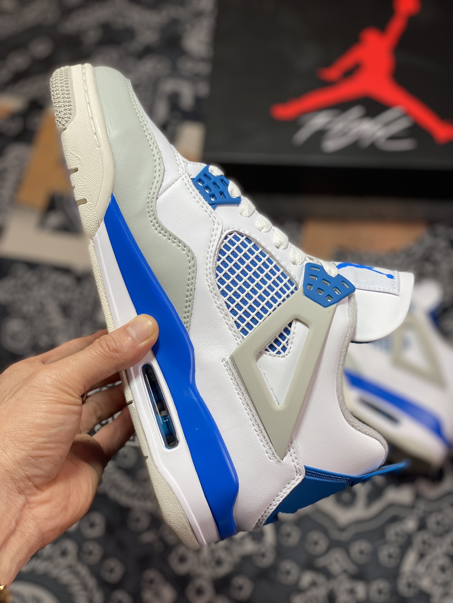 Air Jordan 4 Retro”Military Blue”迈克尔·乔丹AJ4代中帮“白蓝北卡蓝限定”308497-105