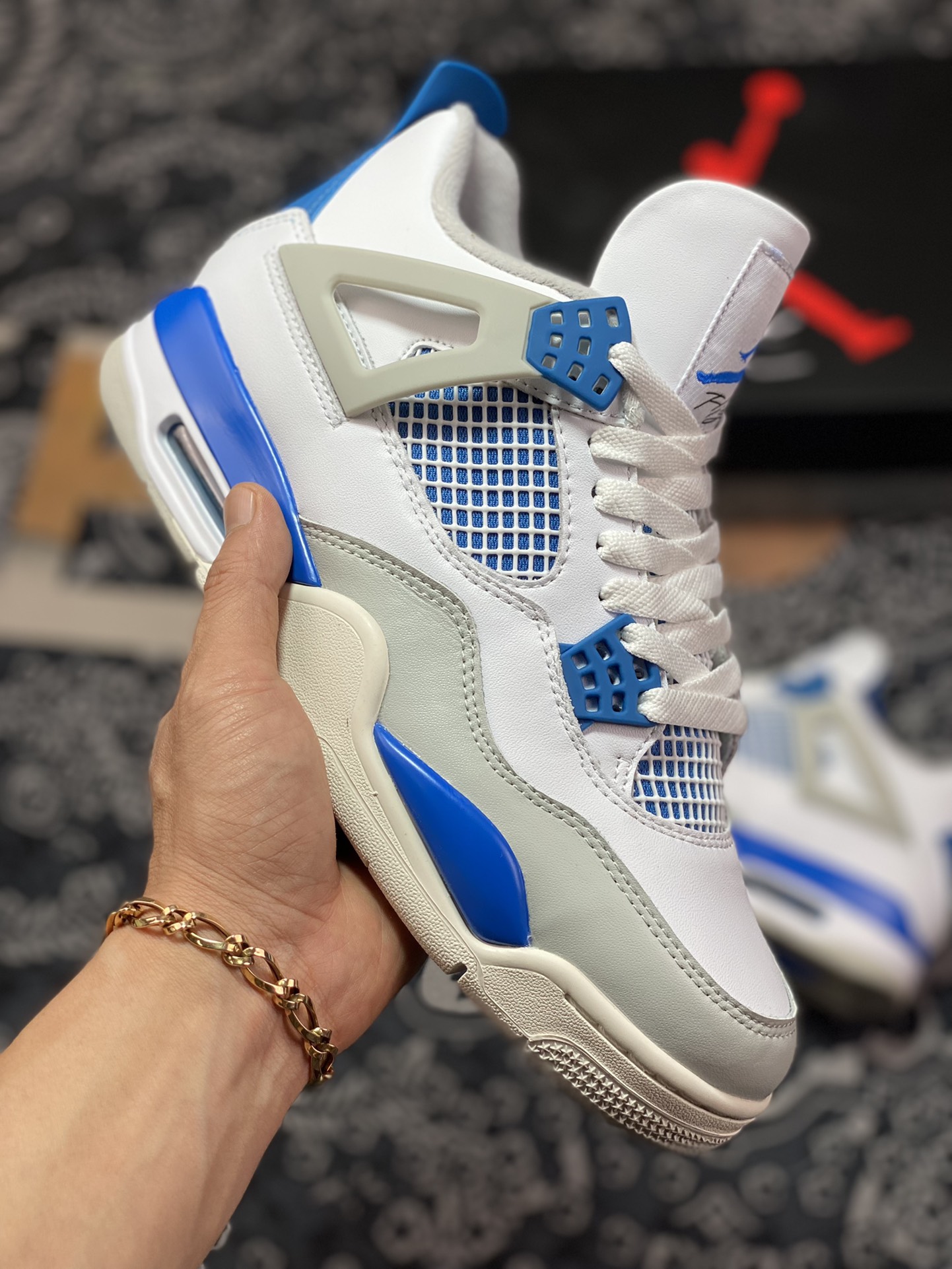Air Jordan 4 Retro”Military Blue”迈克尔·乔丹AJ4代中帮“白蓝北卡蓝限定”308497-105