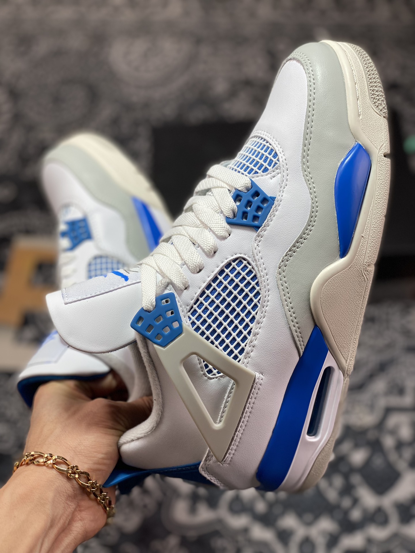Air Jordan 4 Retro”Military Blue”迈克尔·乔丹AJ4代中帮“白蓝北卡蓝限定”308497-105