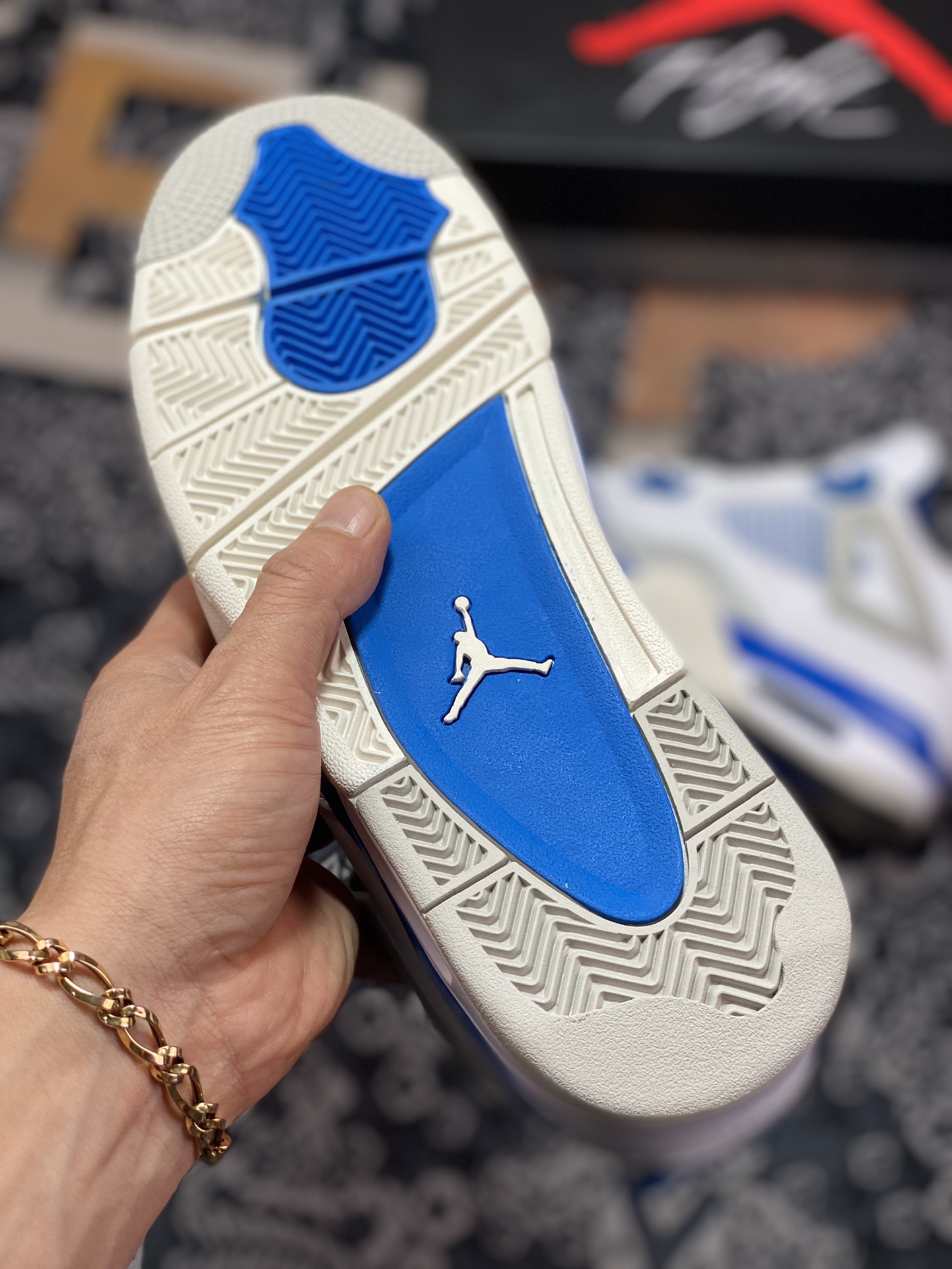 Air Jordan 4 Retro”Military Blue”迈克尔·乔丹AJ4代中帮“白蓝北卡蓝限定”308497-105