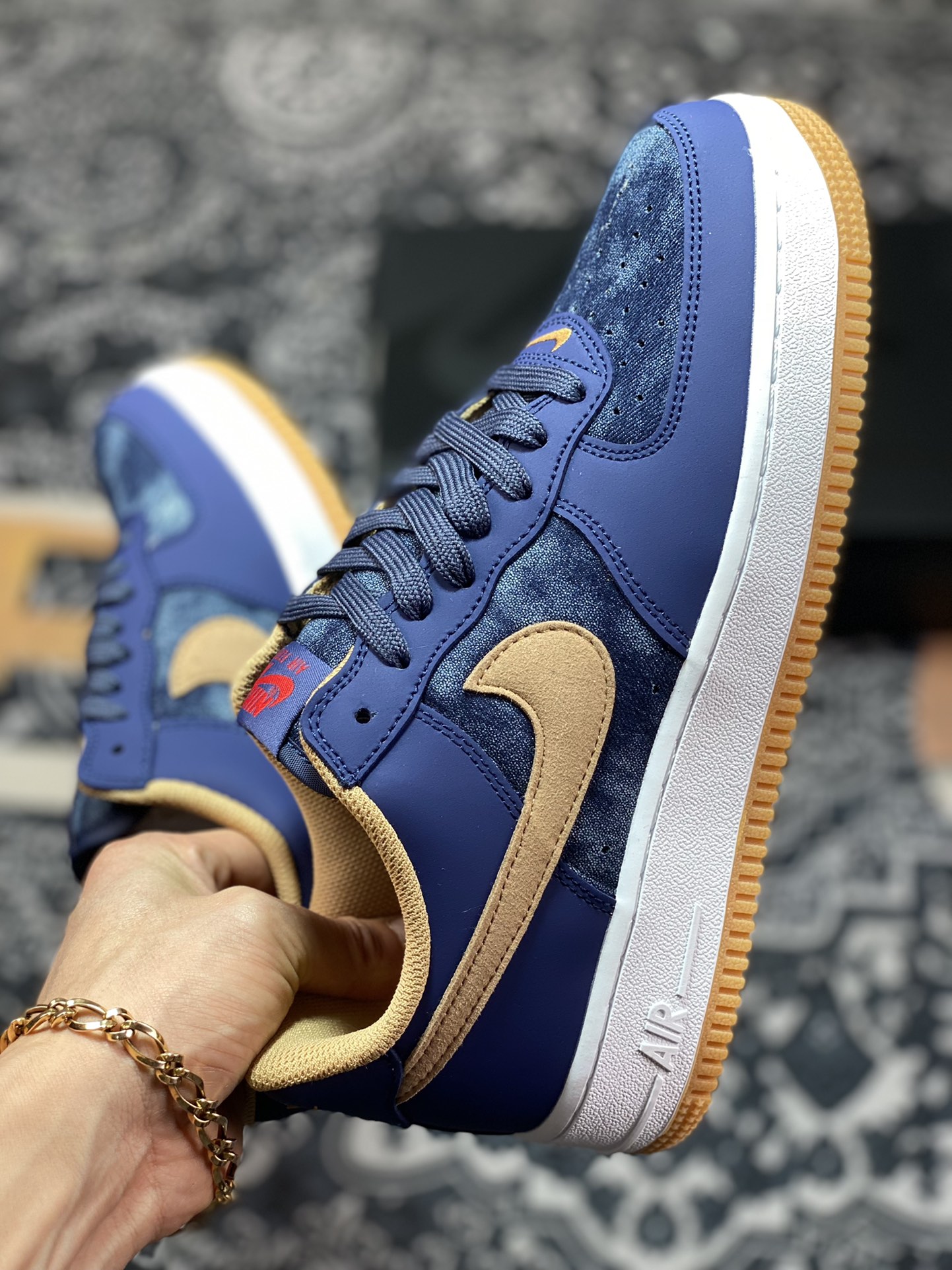 200 Nike Air Force 1 07 LV8 空军一号经典低帮DD1259-400