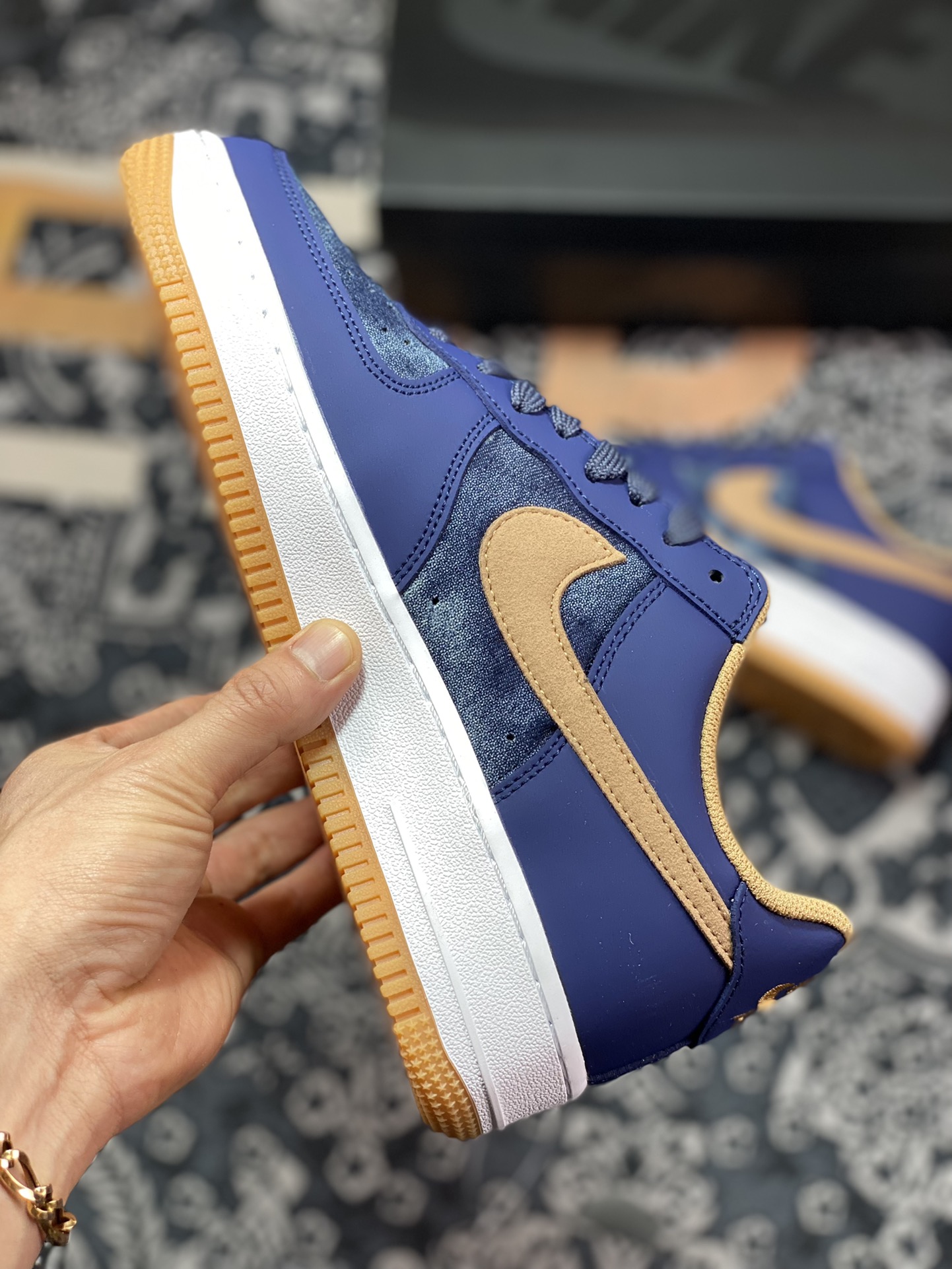 200 Nike Air Force 1 07 LV8 空军一号经典低帮DD1259-400