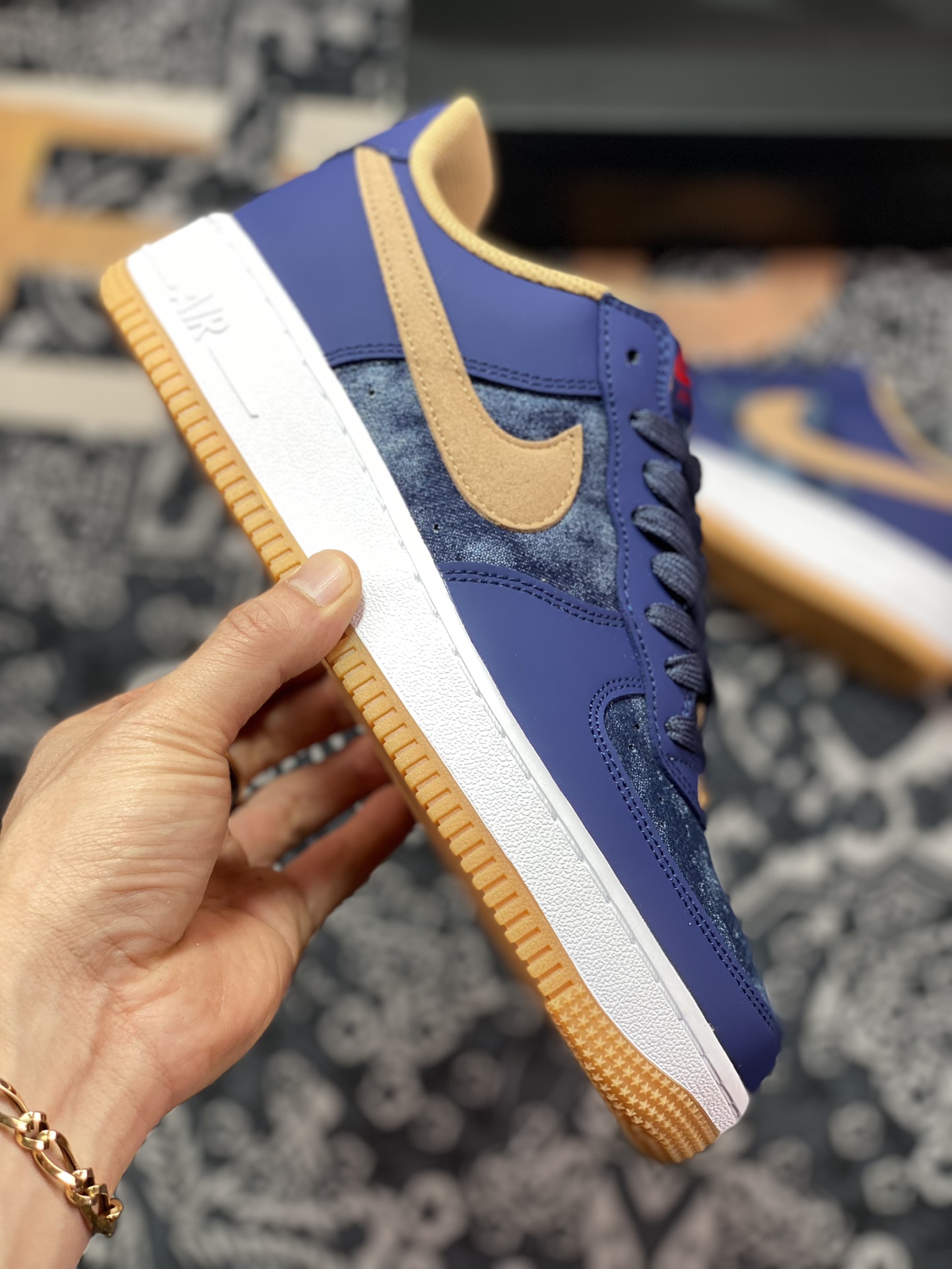 200 Nike Air Force 1 07 LV8 空军一号经典低帮DD1259-400