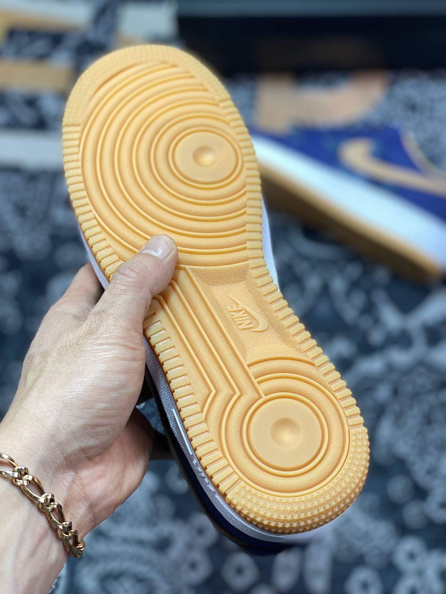 200 Nike Air Force 1 07 LV8 空军一号经典低帮DD1259-400