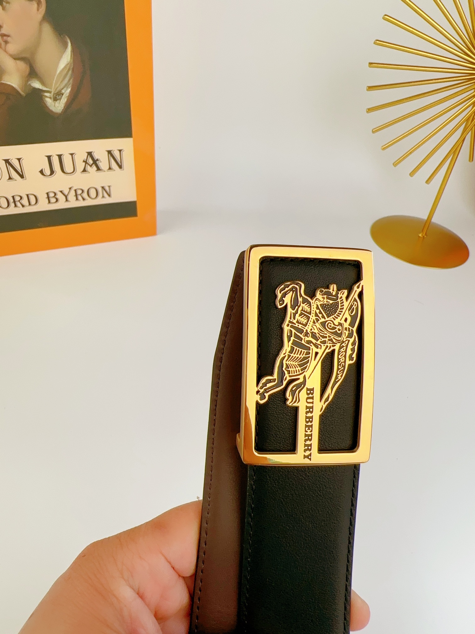 巴宝莉️原单高端品质专柜官网同步支持