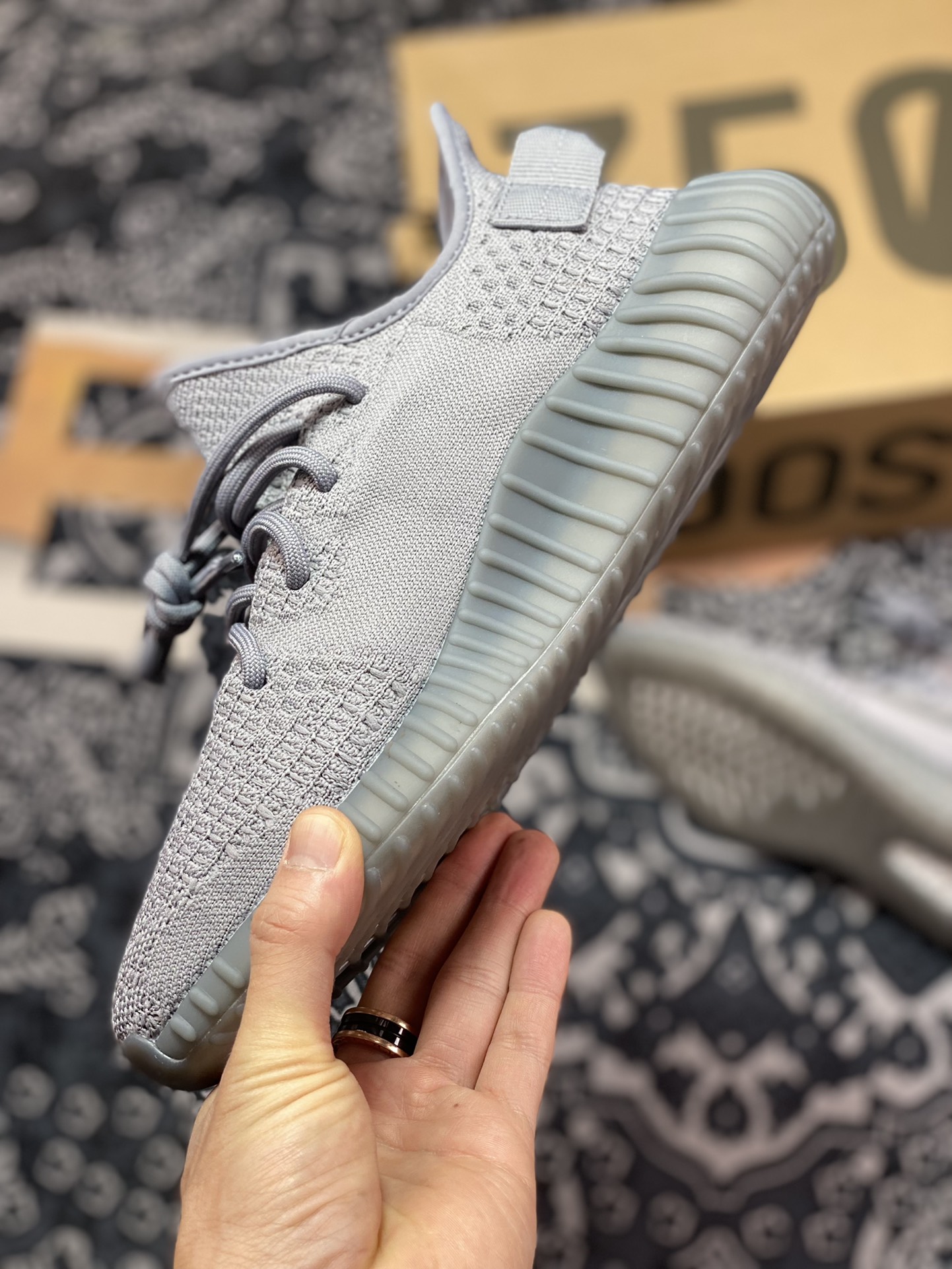 Original Yeezy 350 Boost V2 cool gray IF3219