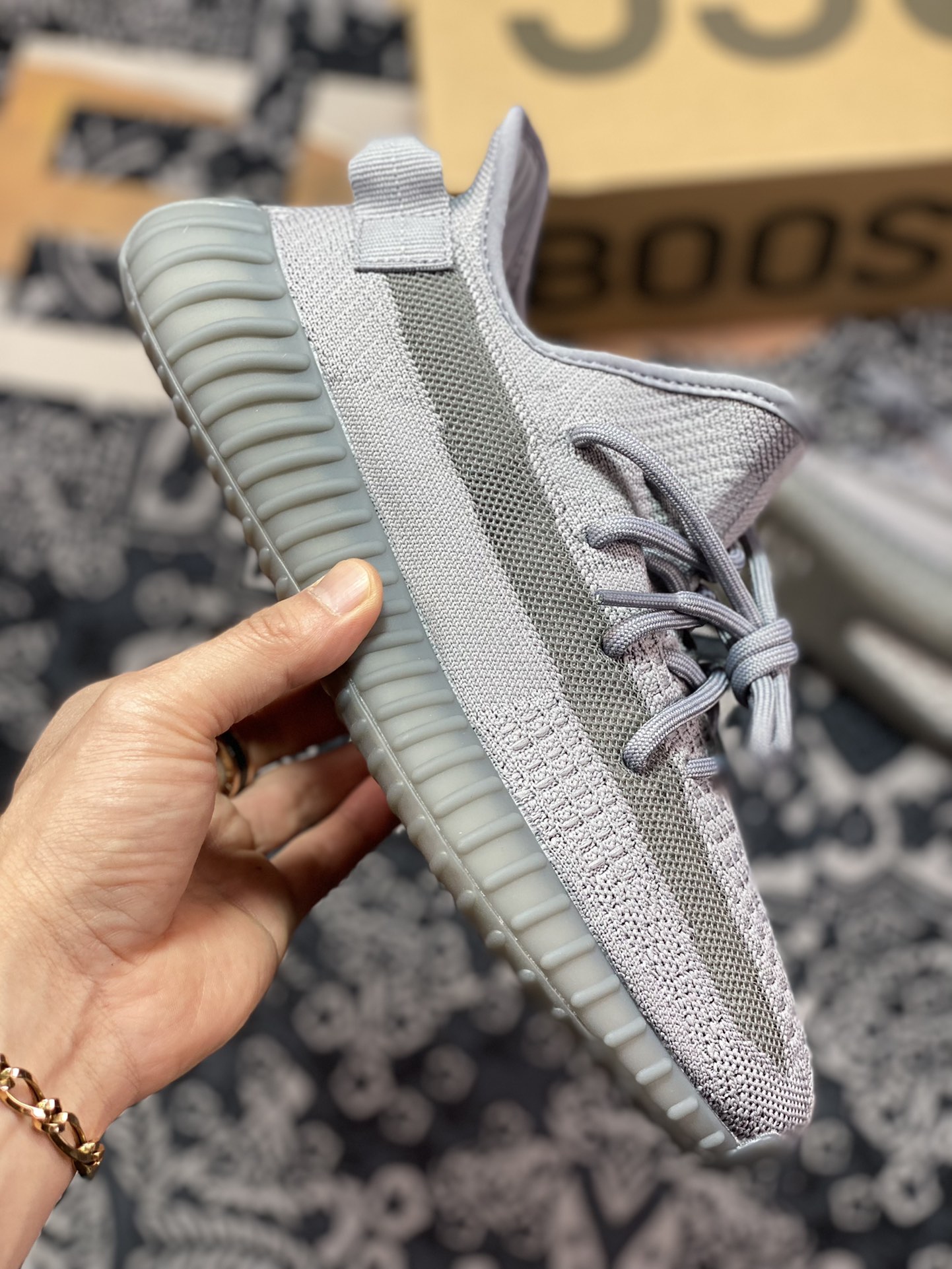 Original Yeezy 350 Boost V2 cool gray IF3219