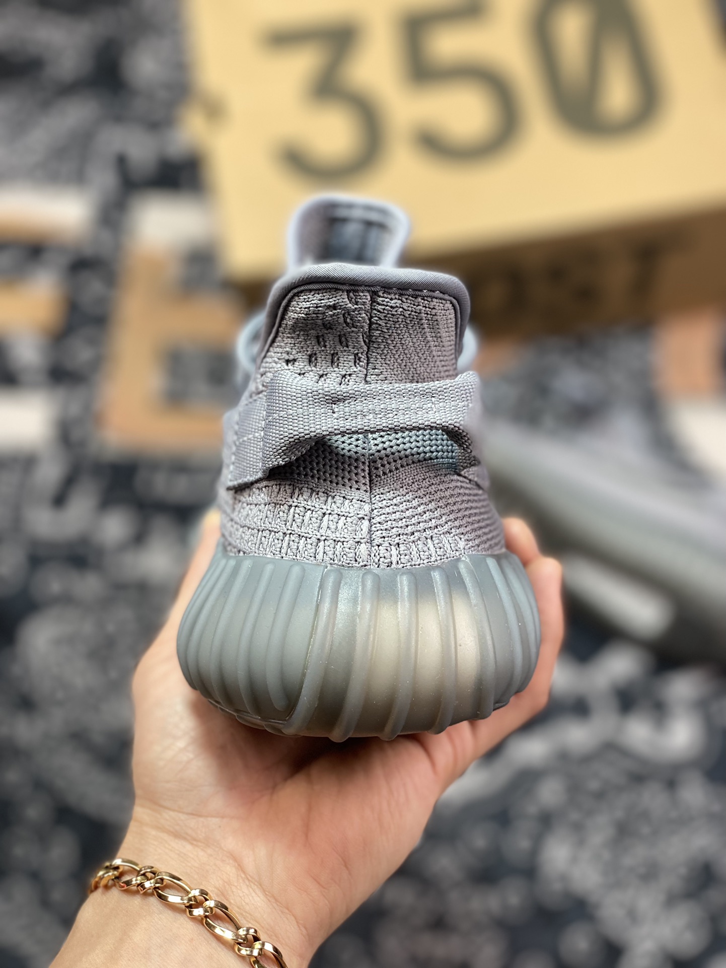 Original Yeezy 350 Boost V2 cool gray IF3219