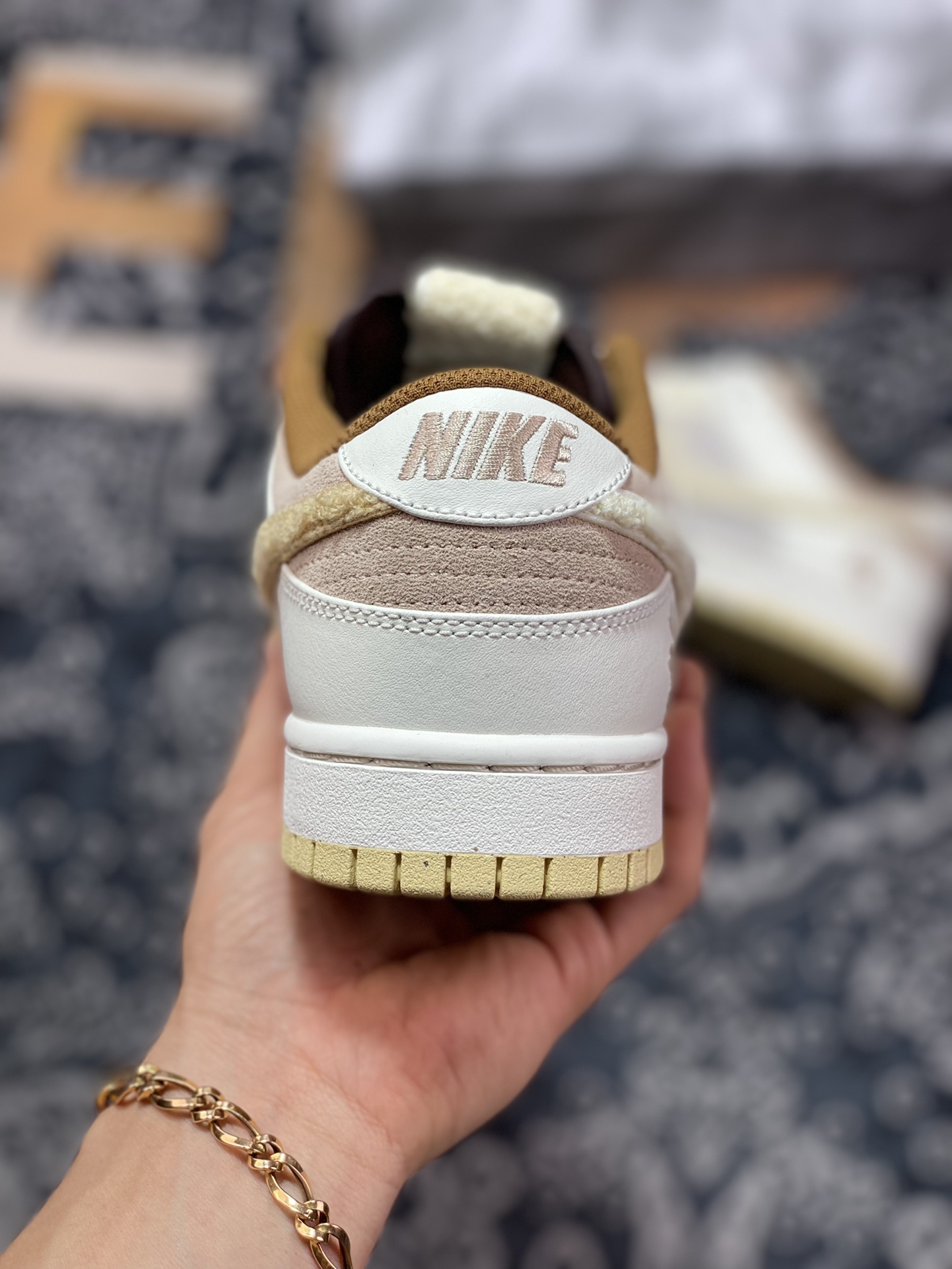 370 NK SB Dunk Low”Year of the Rabbit”扣篮系列低帮休闲运动滑板板鞋“浅棕米白穗兔”FD4203-211